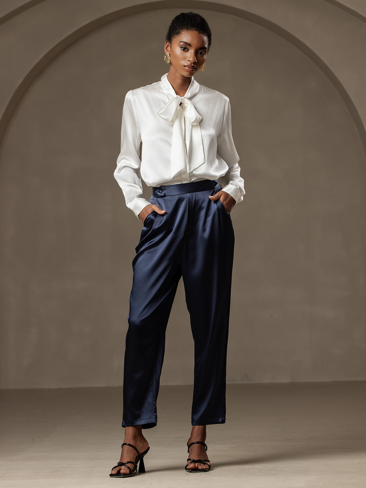 SilkSilky Women's 19Momme Silk High Waist Tapered Pants, Dark Blue / XL(14) SilkSilky Women's 19Momme Silk High Waist Tapered Pants, Dark Blue / XL(14)