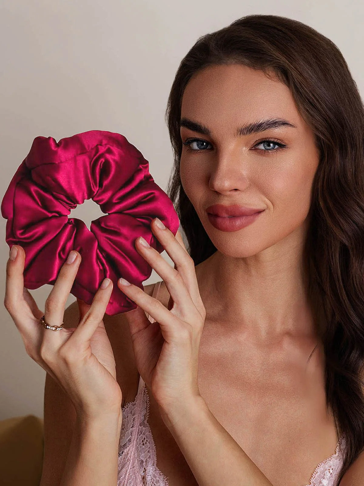 [Wine] SilkSilky  Pure Silk Scrunchie 001