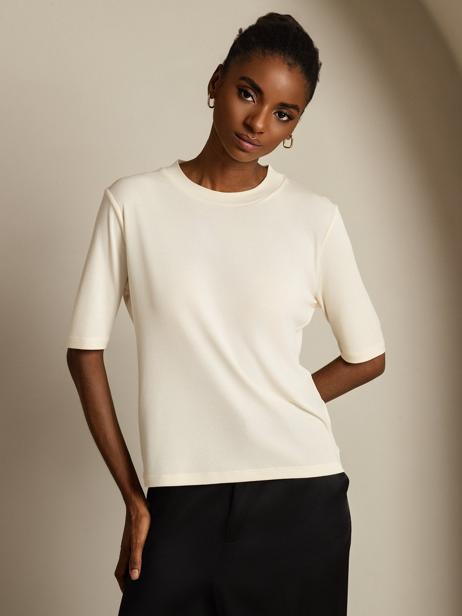 [Beige] SilkSilky  Pure Silk Round Neck Women's T-Shirt 005