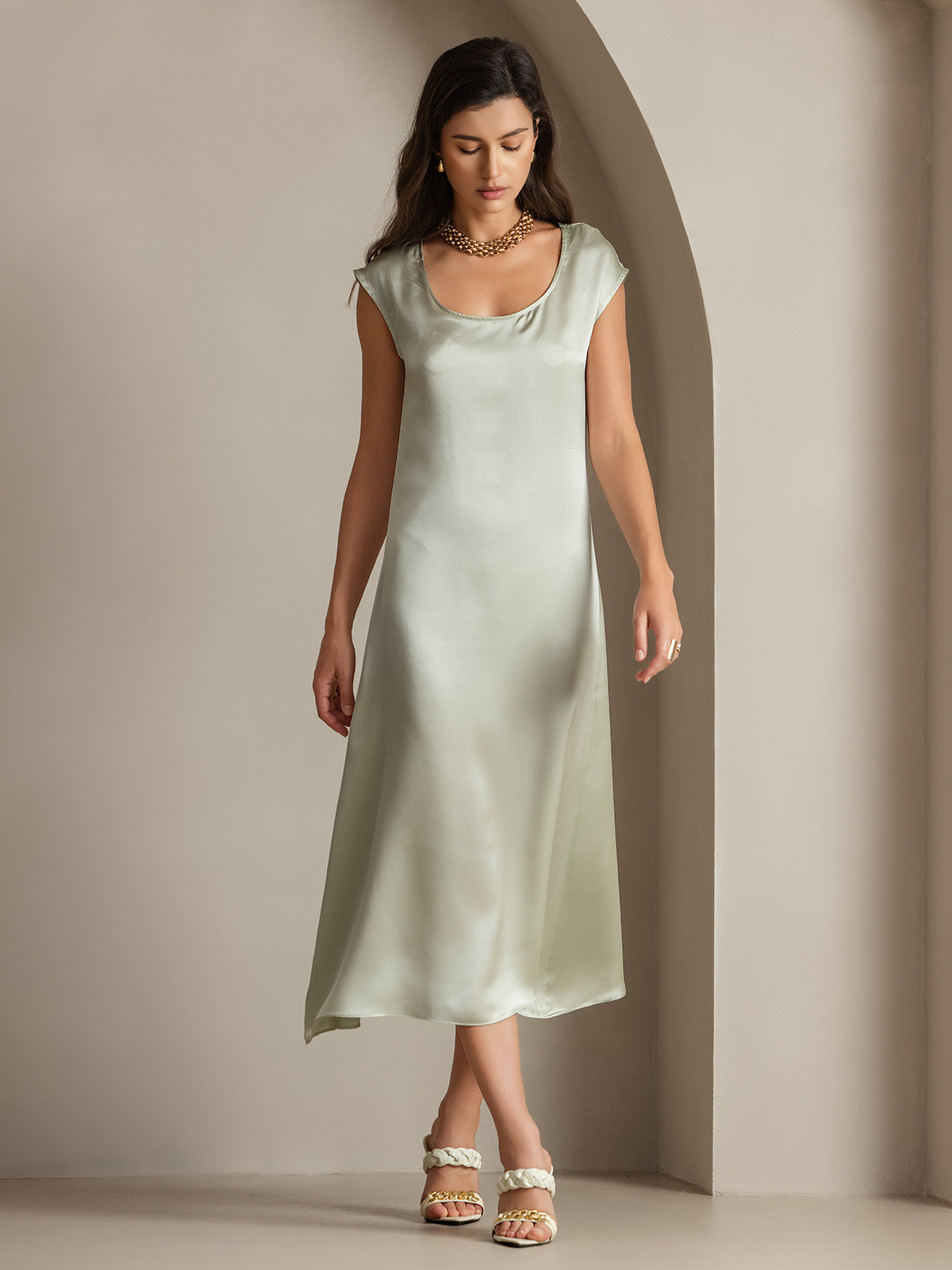 SilkSilky  19Momme Silk Sleeveless Round Neck Dress LightGreen 002