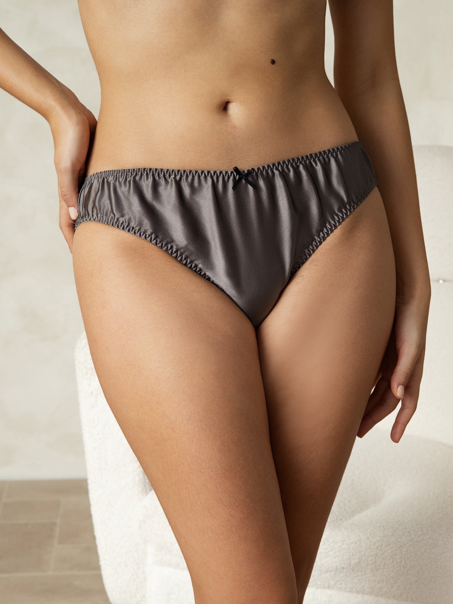 [Gray] SilkSilky Pure Silk Panty 004