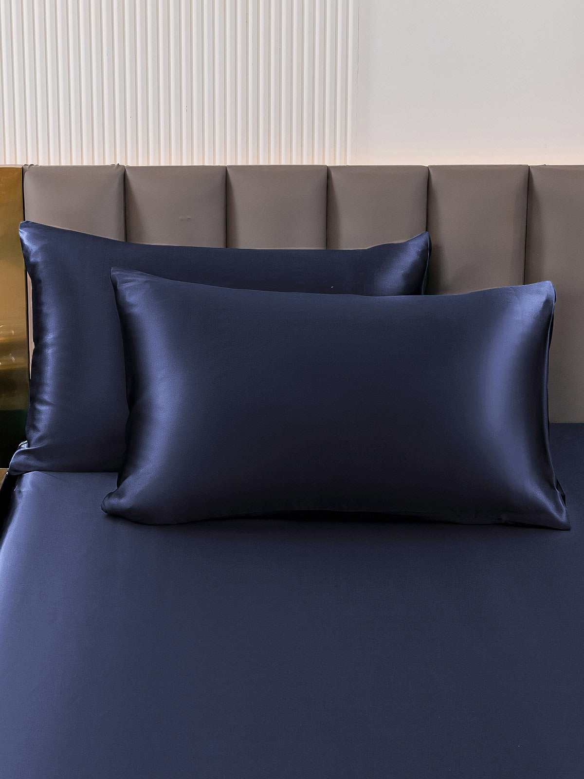 SilkSilky  30Momme Pure Silk Pillowcase DarkBlue 001