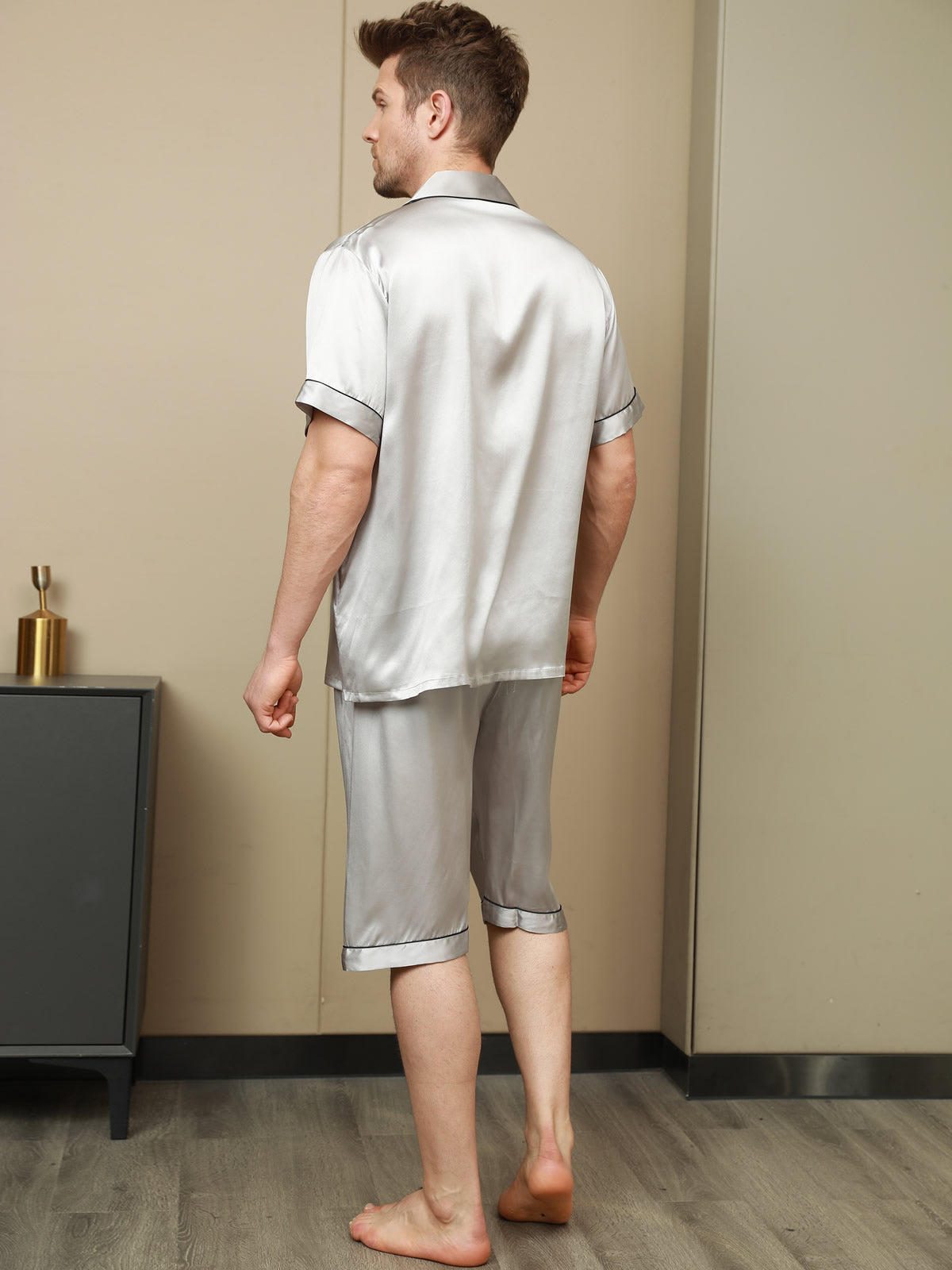 Contrast Trim Men‘s Pure Silk Pajamas Short Set