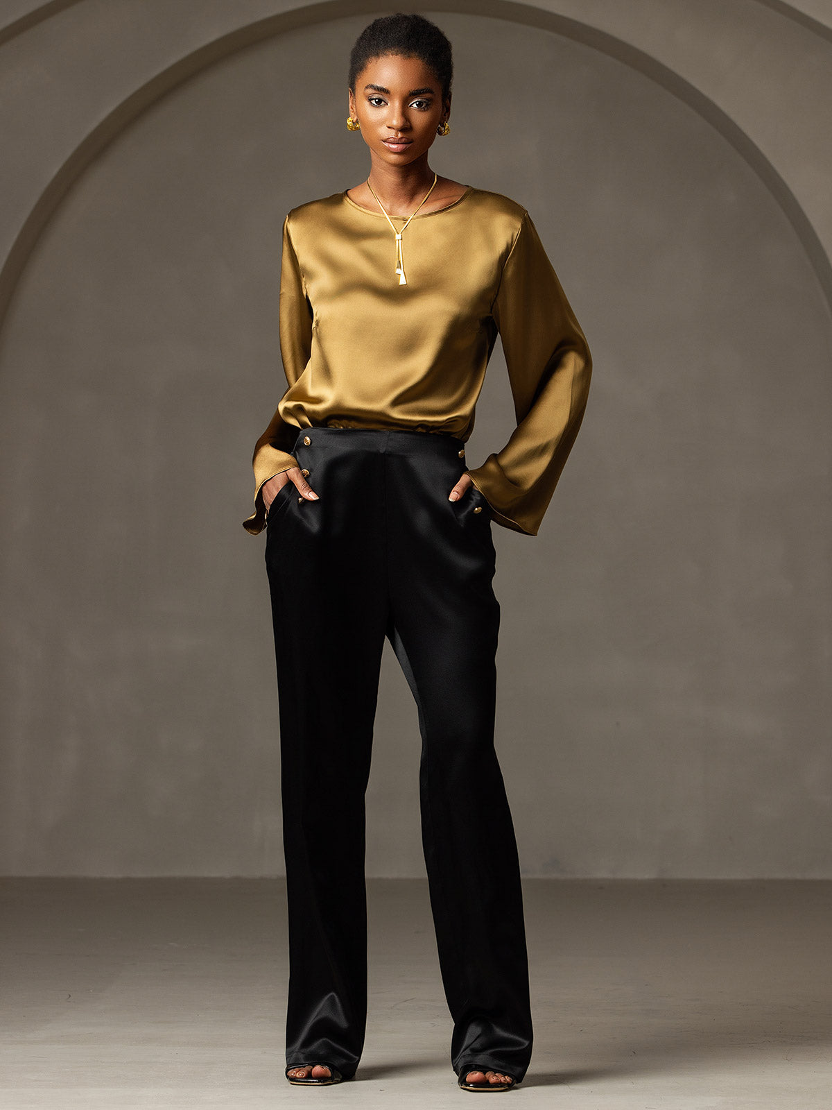 [Brown] SilkSilky  19Momme Silk Round Neck Women's T-Shirt 008