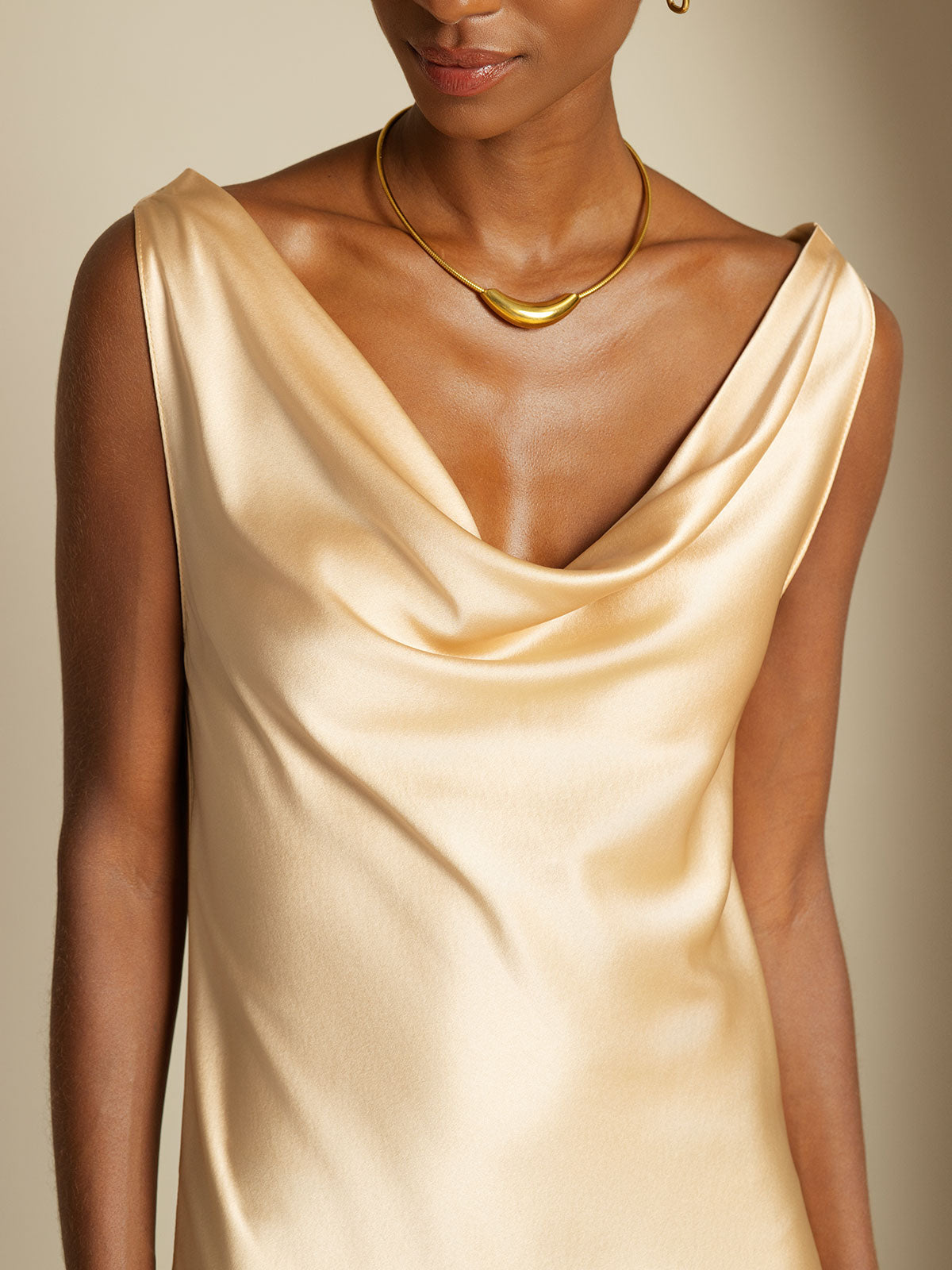 [Champagne] SilkSilky  19Momme Silk Cowl Neck Dress 003