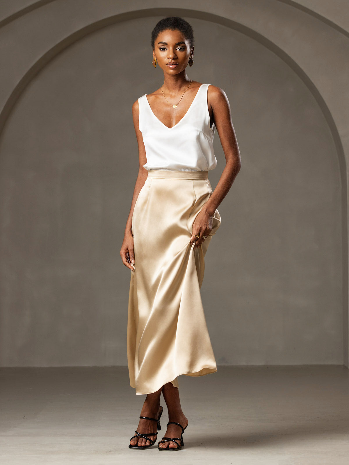 [White] SilkSilky  19Momme Silk V Neck Camisole Top 007