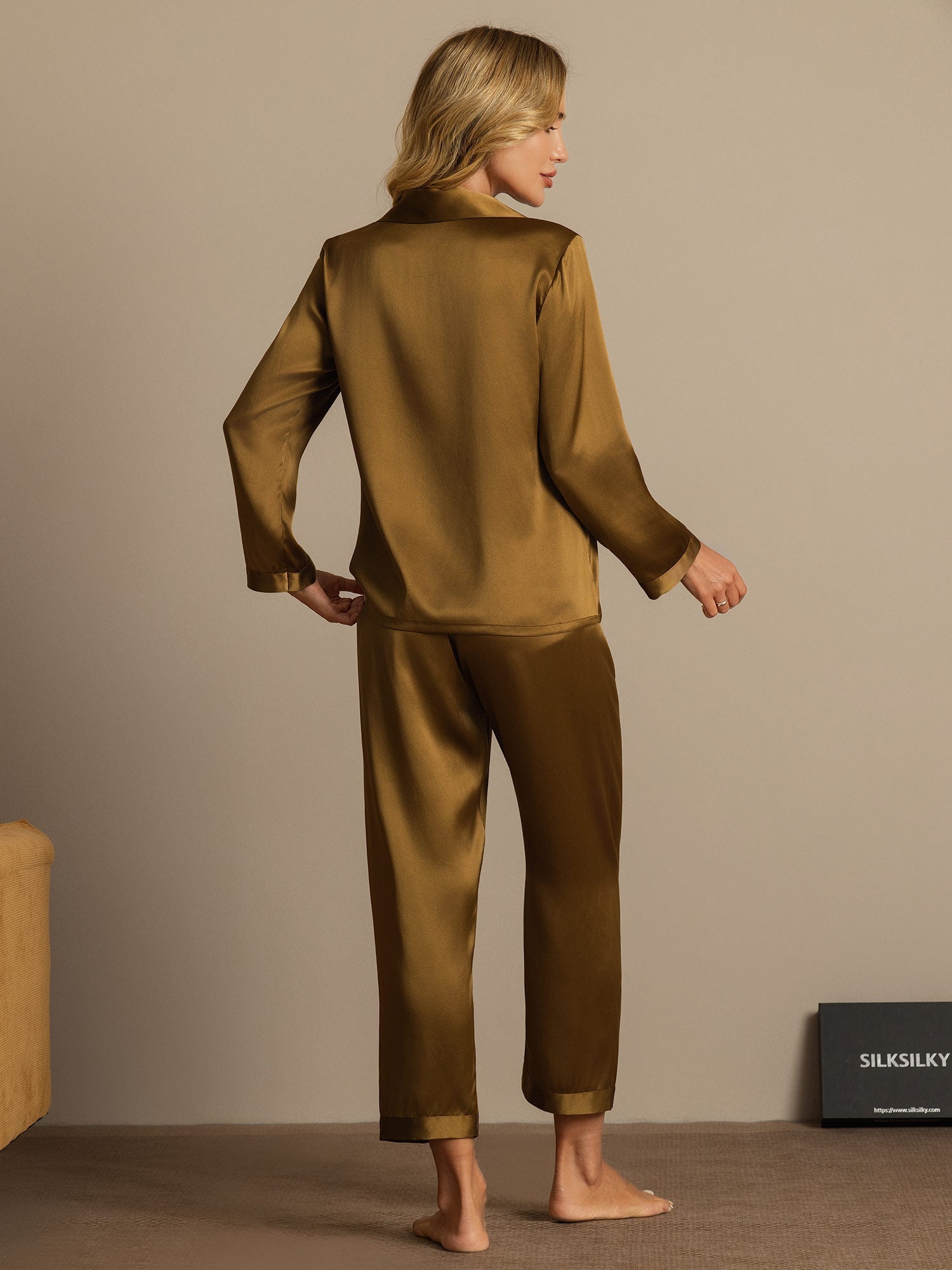 [Brown] SilkSilky  Pure Silk Notch Collar Women's Pajamas 002,