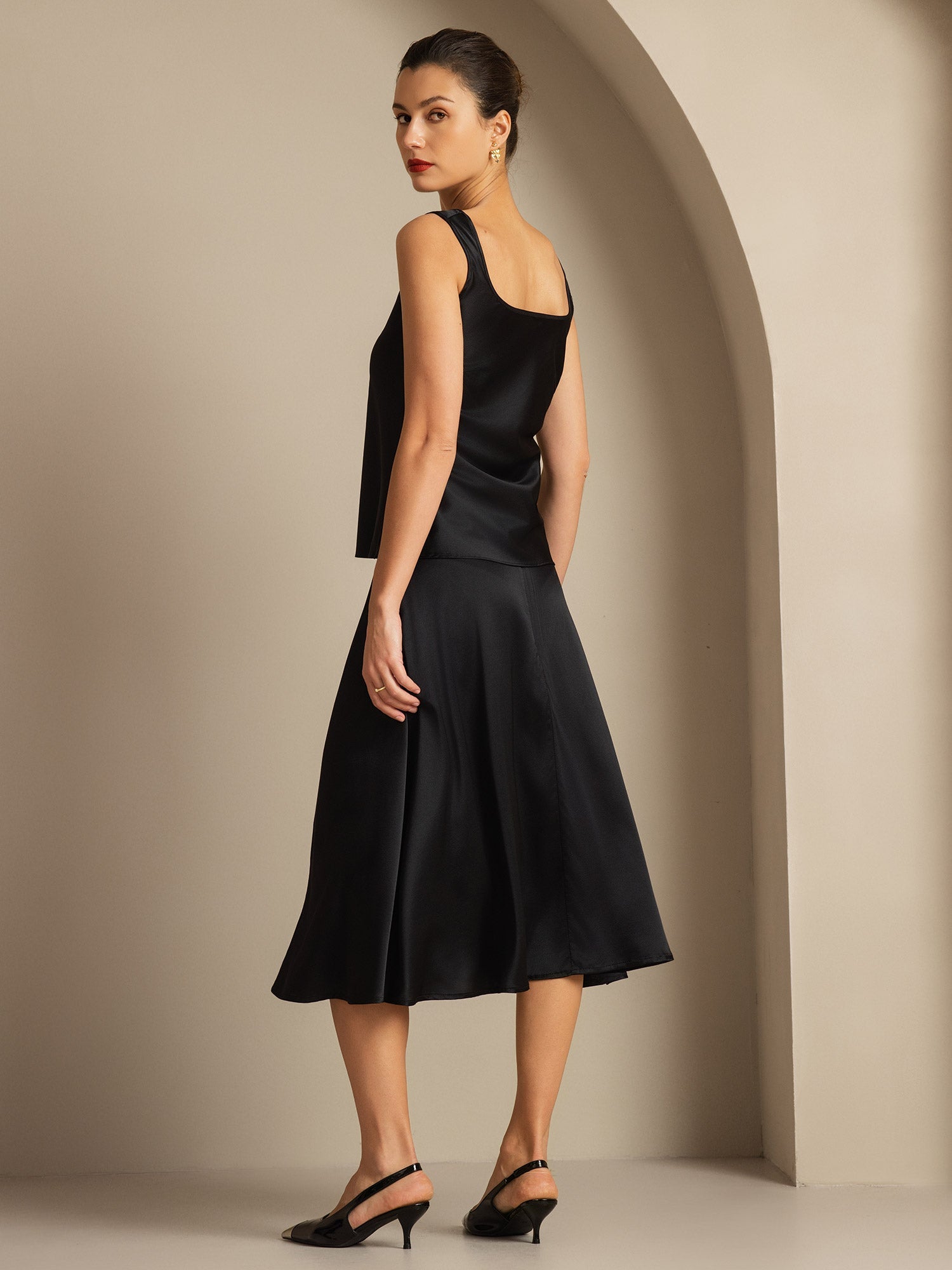 [Black] SilkSilky  19Momme Silk U Neck Camisole Top 002,