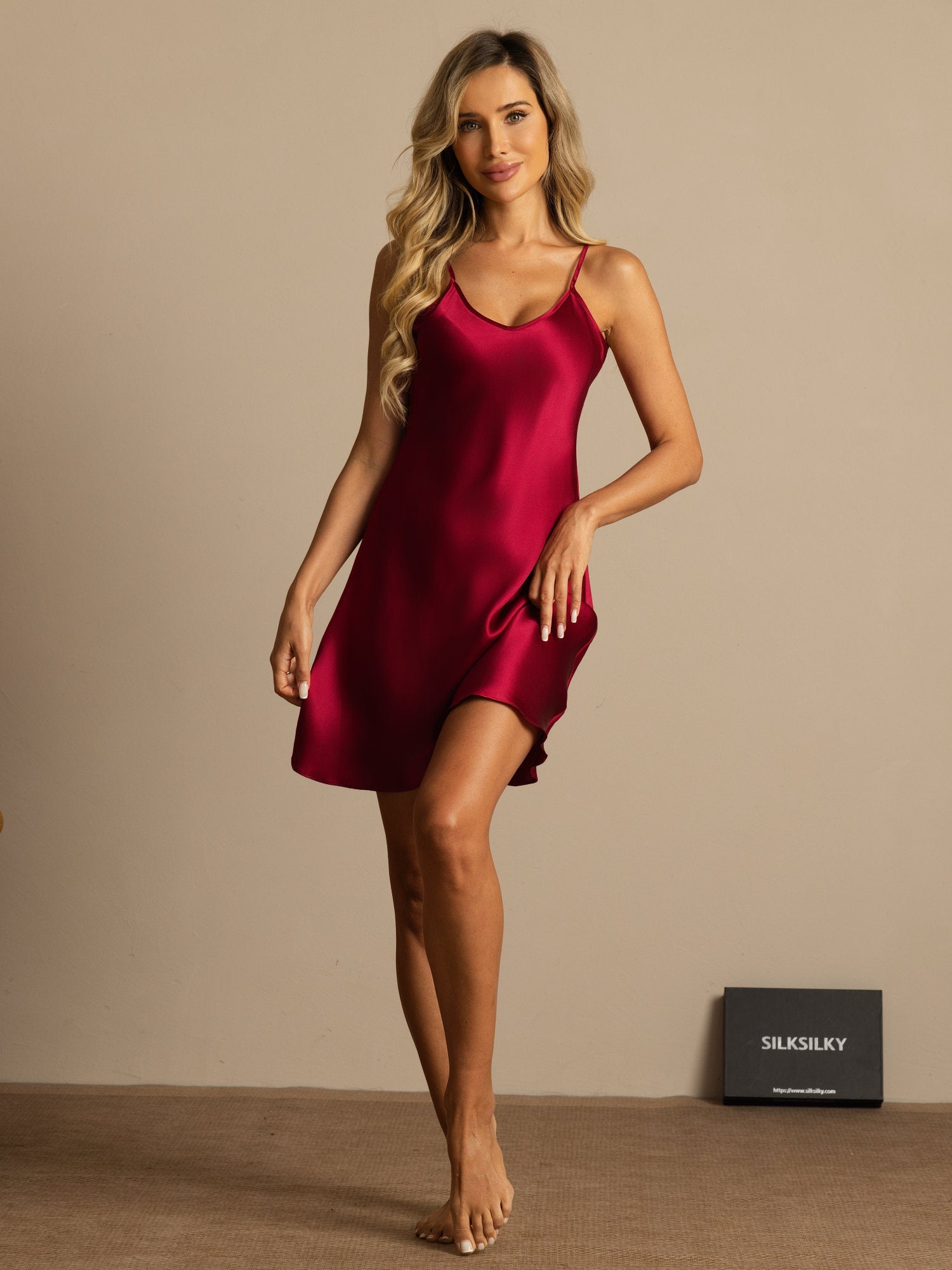 [Wine] SilkSilky  Spaghetti Strap V Neck Nightgown 006