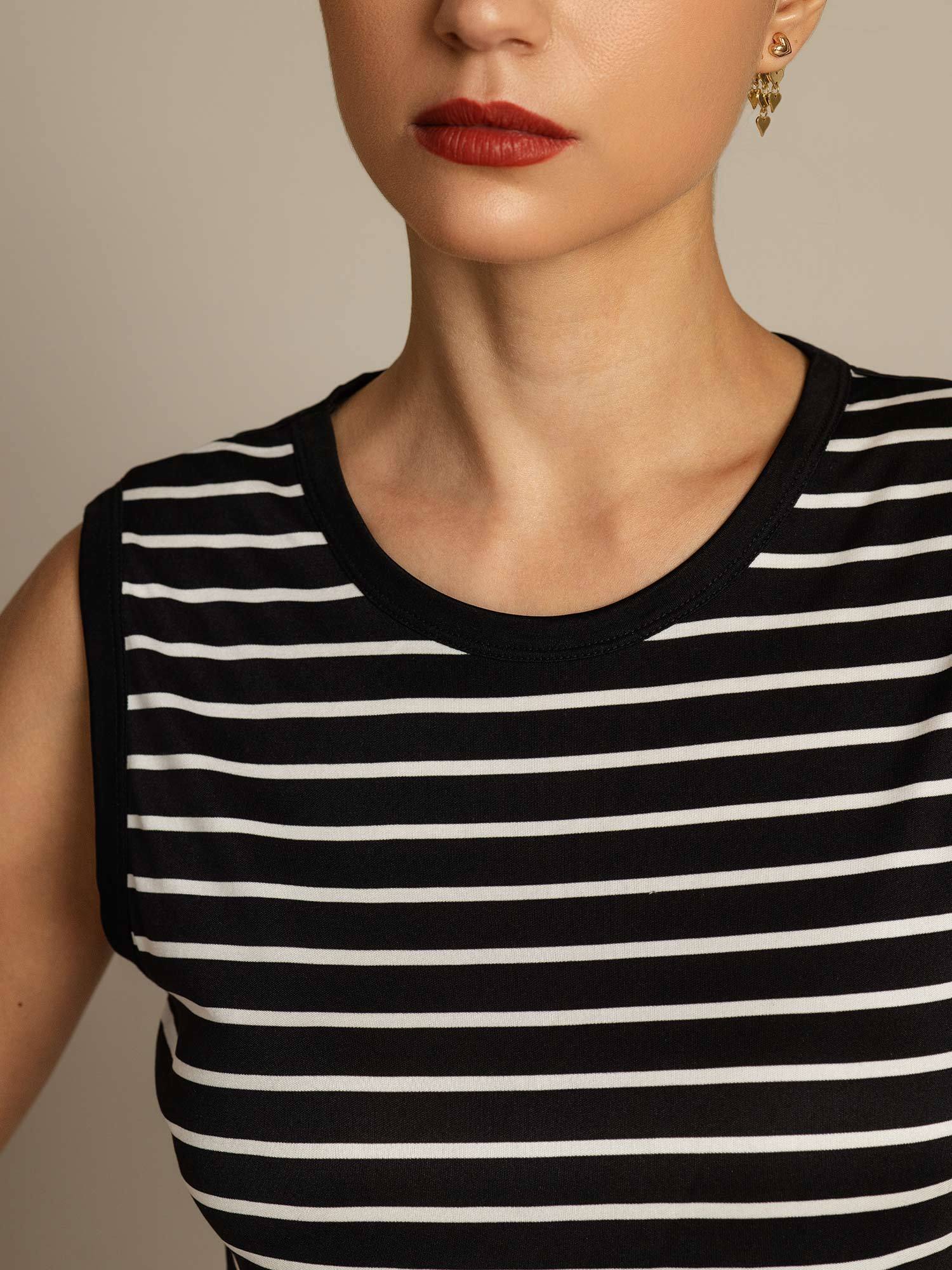 [Black Stripe] SilkSilky  Silk Sleeveless Round Neck Camisole Top 004