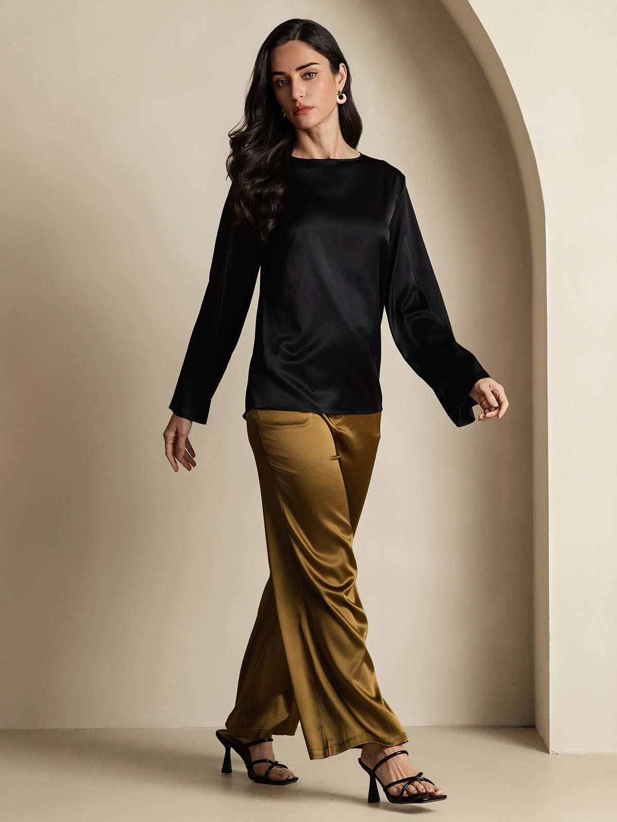 [Black] SilkSilky  19Momme Silk Round Neck Women's T-Shirt 008