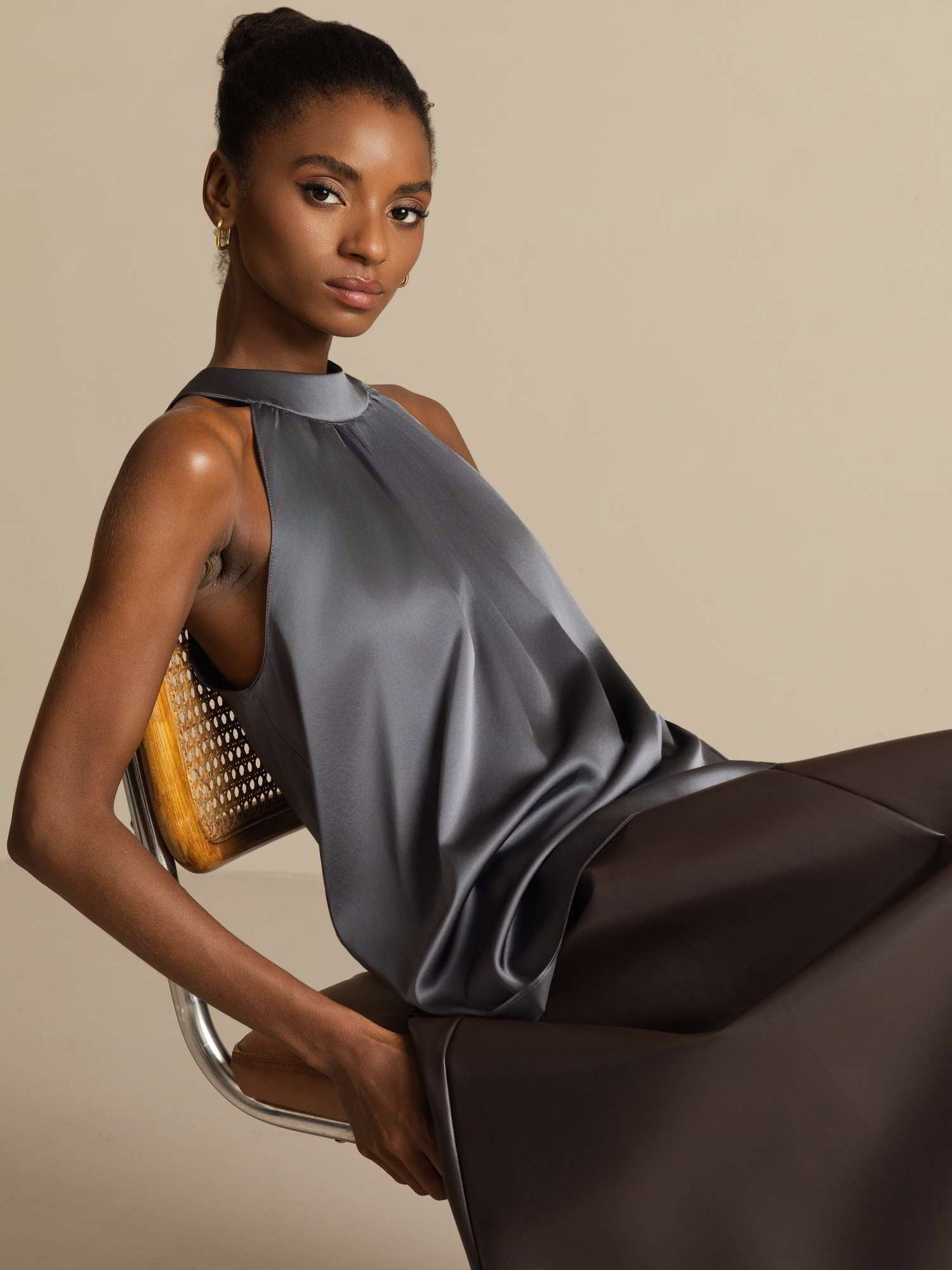 [Dark Gray] SilkSilky  19Momme Silk Sleeveless Womens T-Shirt 006