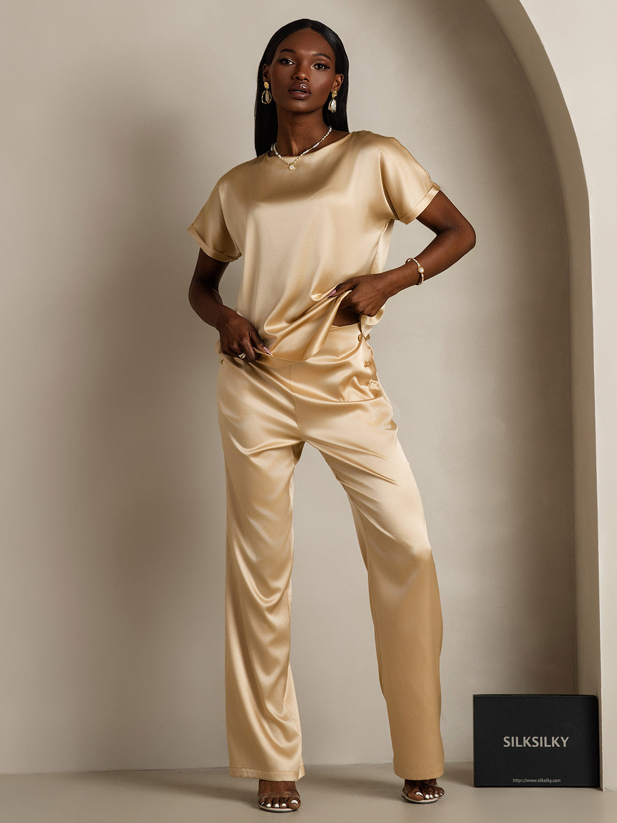 [Champagne] SilkSilky  19Momme Silk Round Neck Women's T-Shirt 006,