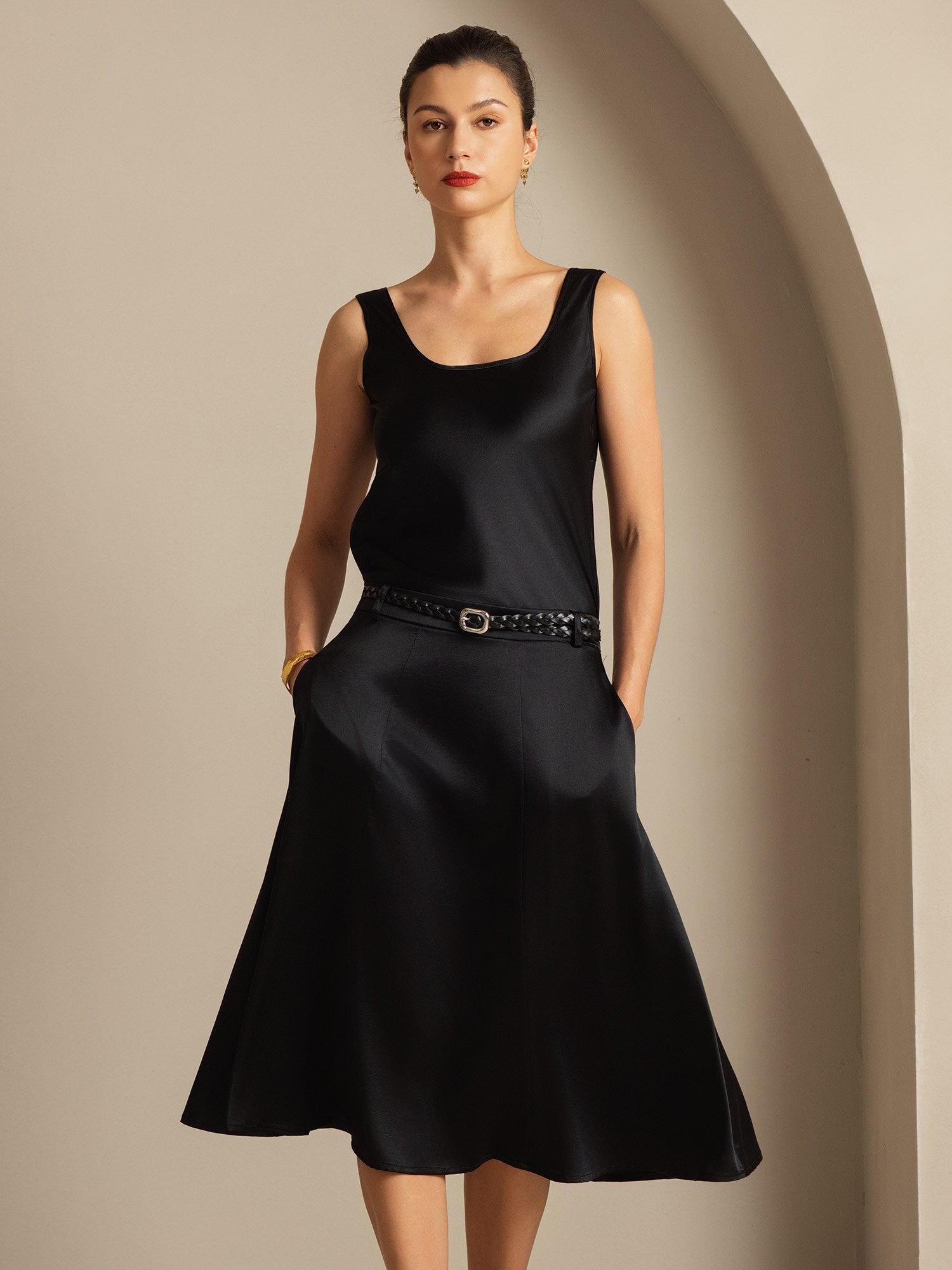 [Black] SilkSilky  19Momme Silk U Neck Camisole Top 001,