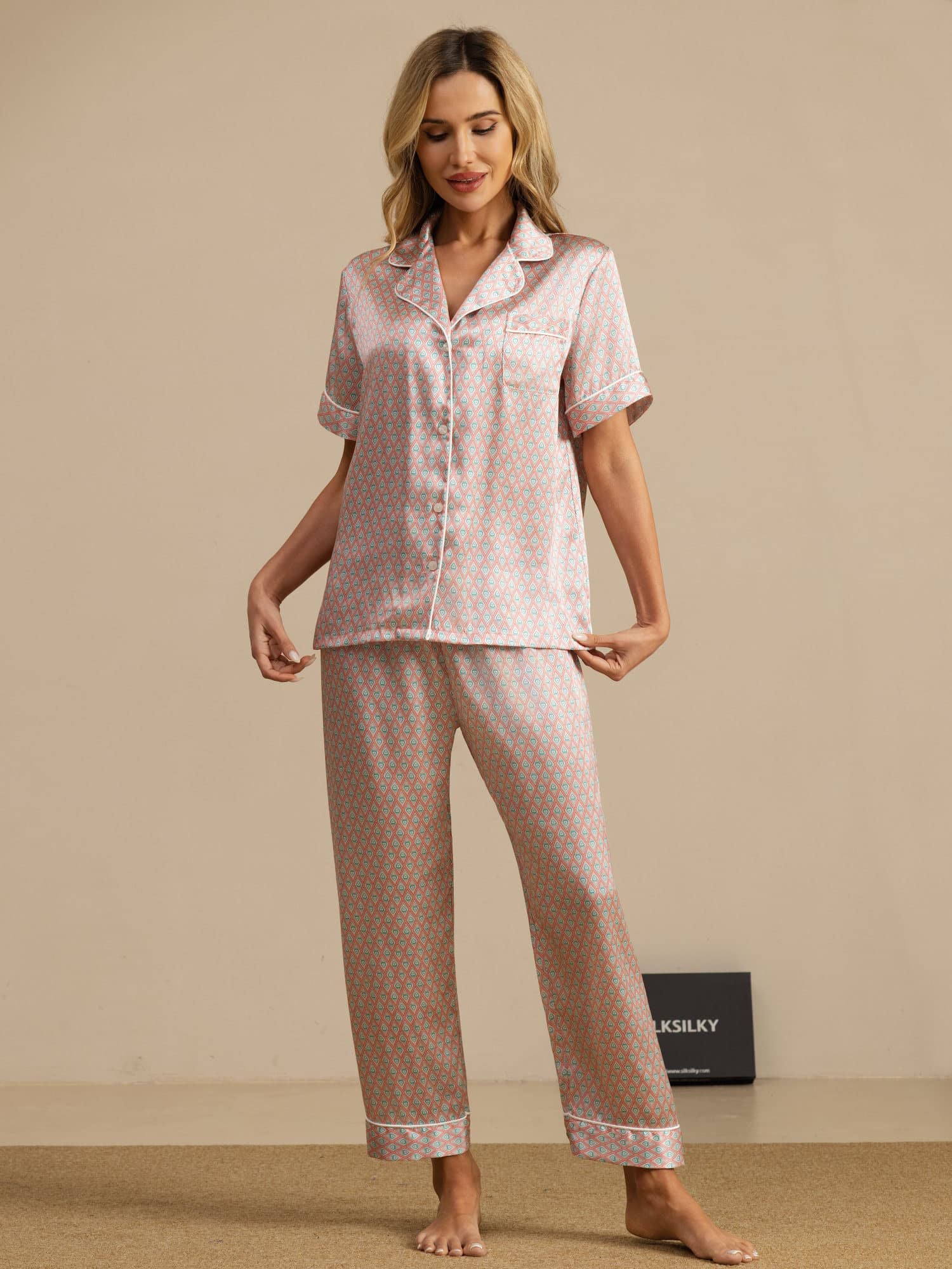 [Pink Heart Geo] SilkSilky  Short Sleeve Notch Collar Women's Pajamas 005