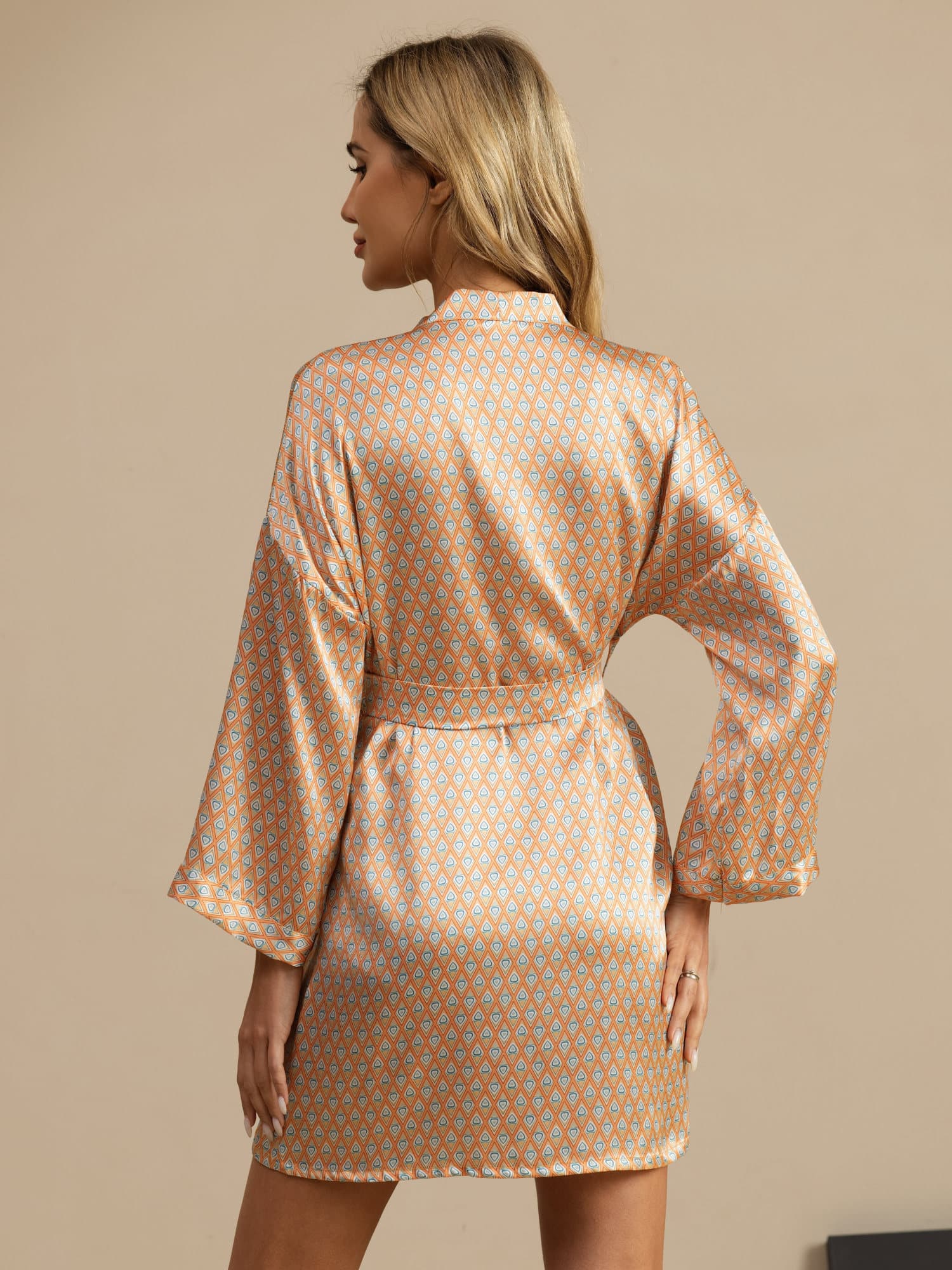 [Yellow Heart Geo] SilkSilky  Long Sleeve Women's Robe 002