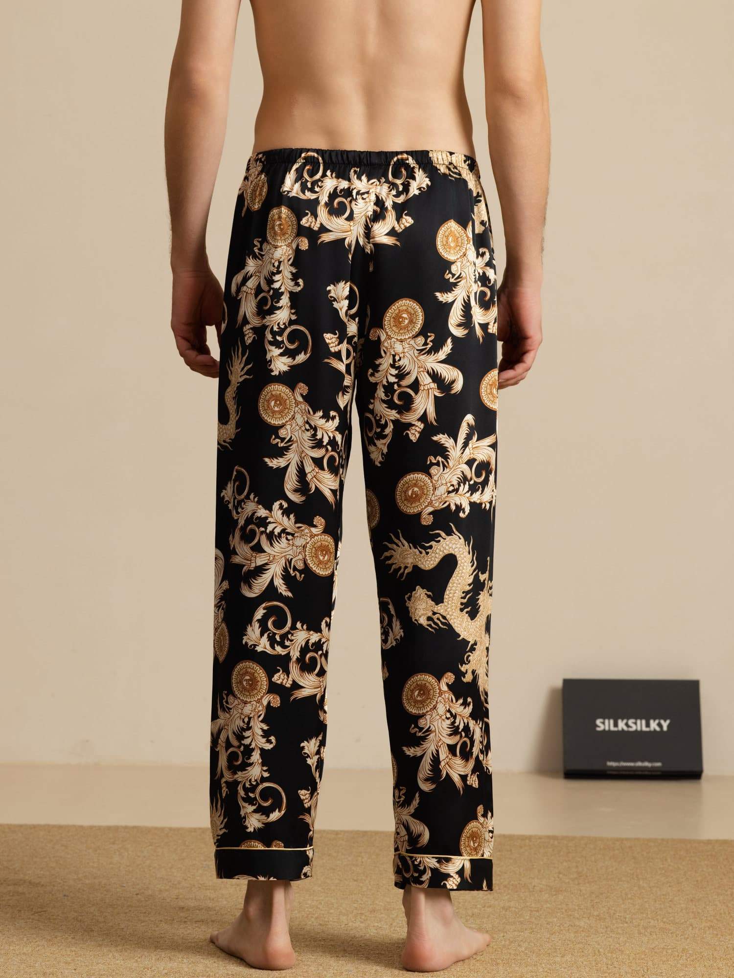 [Black Dragon] SilkSilky  Men's Sleep Shorts 002
