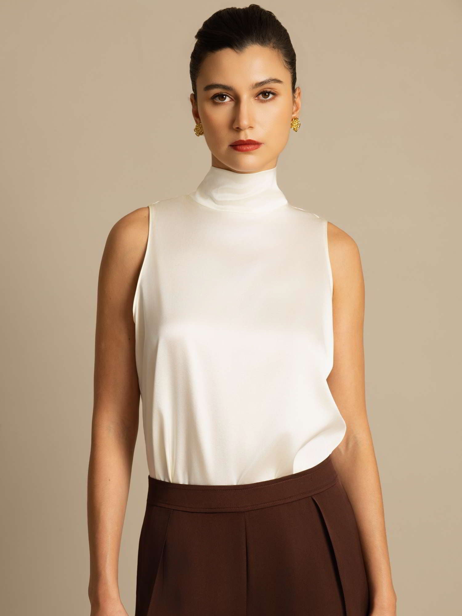 [Ivory] SilkSilky  19Momme Silk Sleeveless Tie Neck Blouse 005