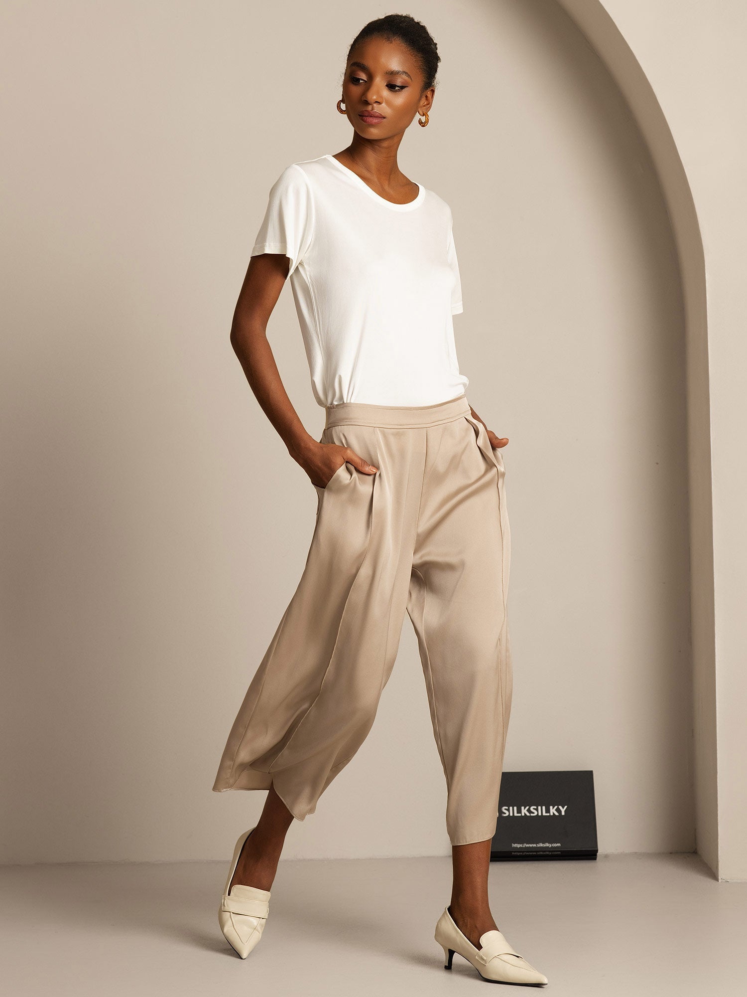 [White] SilkSilky  Silk Knitted Round Neck Women's T-Shirt 007,