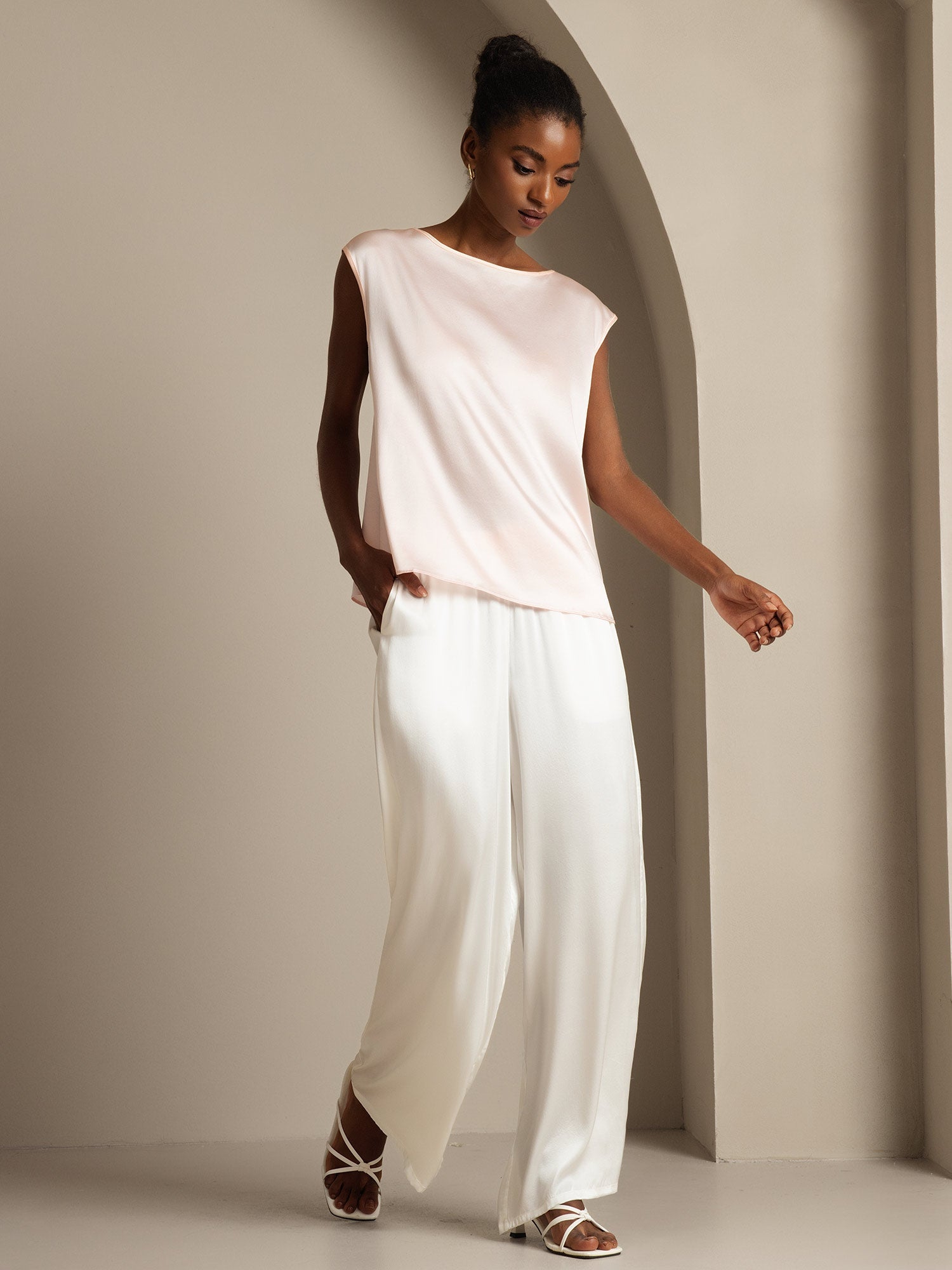 [Pink] SilkSilky  19Momme Silk Round Neck Women's T-Shirt 004,