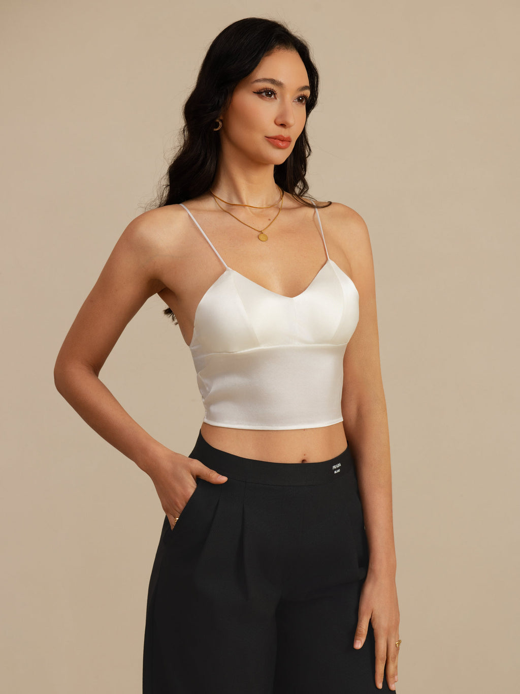 19Momme Silk Crop Top Spaghetti Strap V Neck Camisoles Built Bra