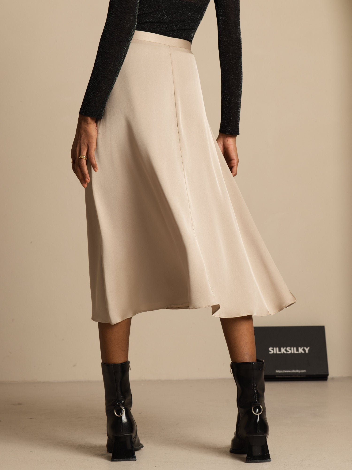 [Tan] SilkSilky  19Momme Silk Skirt 002