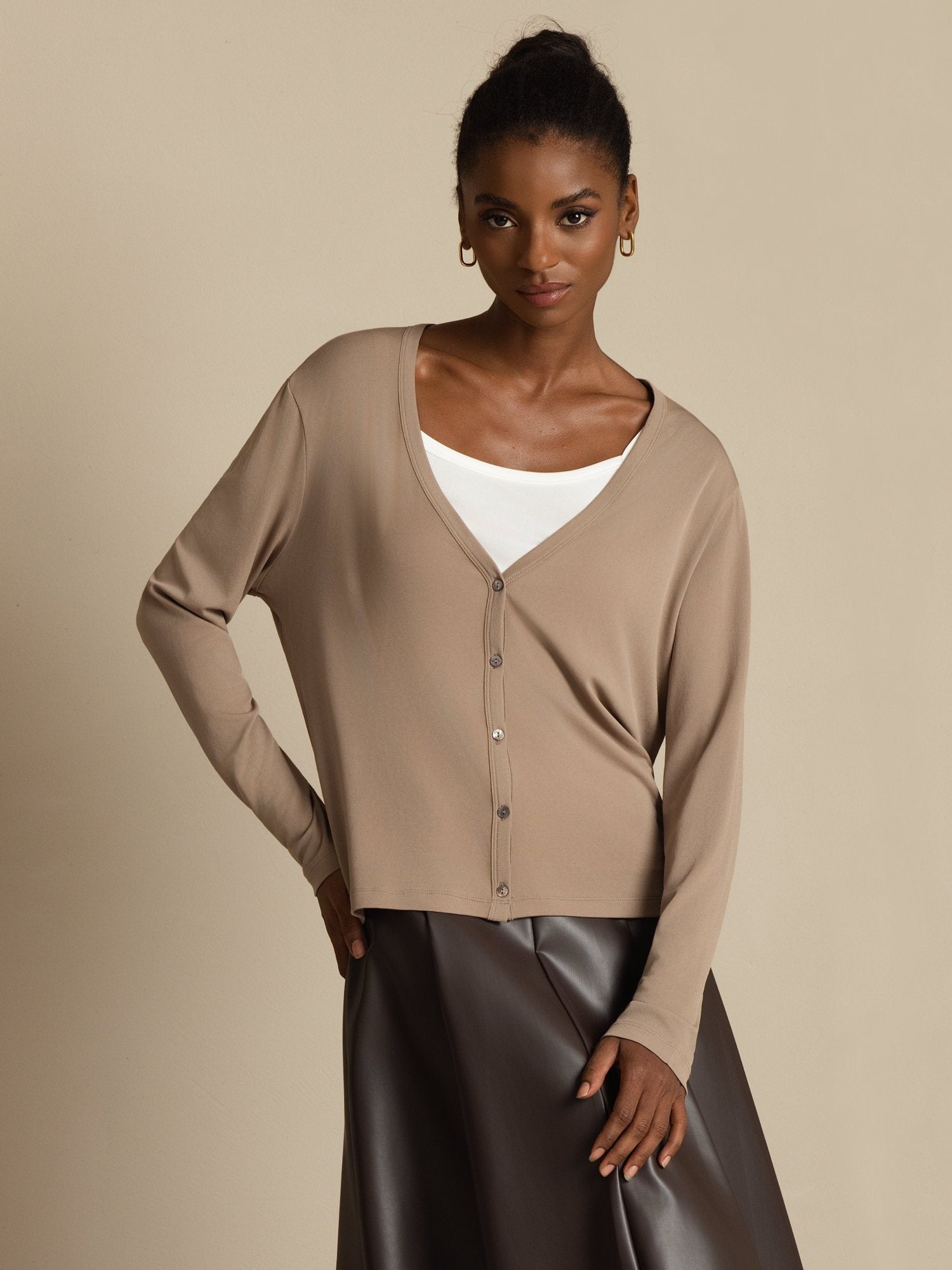 [Tan] SilkSilky  Long Sleeve Women's Cardigan 001