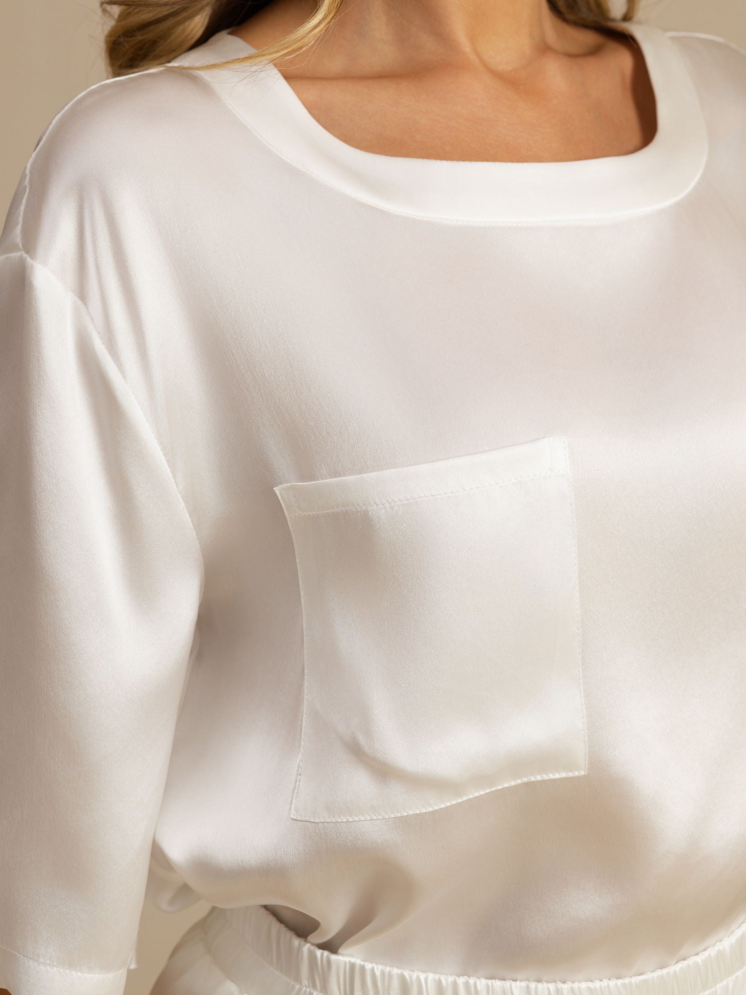 [White] SilkSilky  Silk Short Sleeve Round Neck Women's Pajamas 004