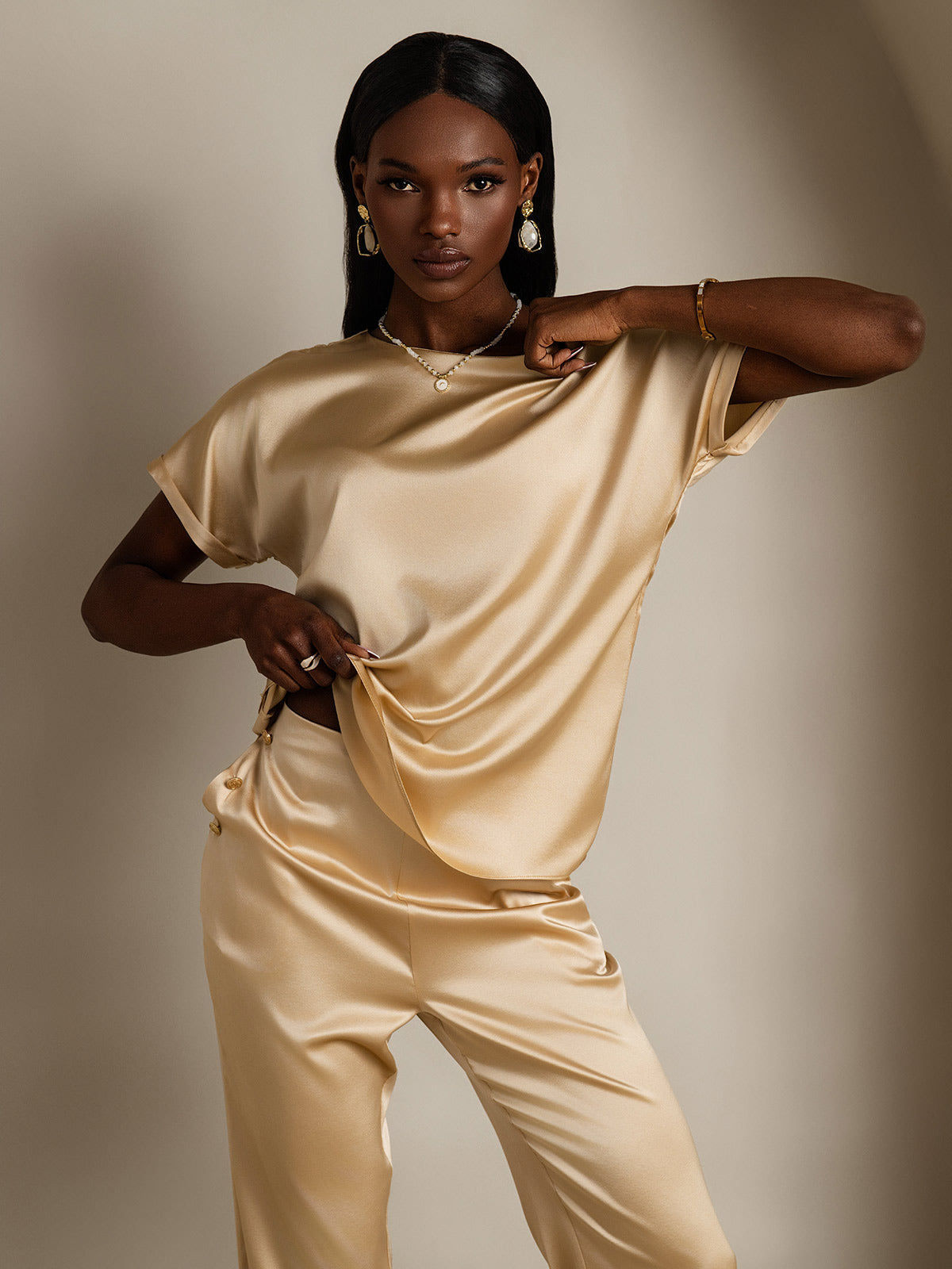 [Champagne] SilkSilky  19Momme Silk Round Neck Women's T-Shirt 004,