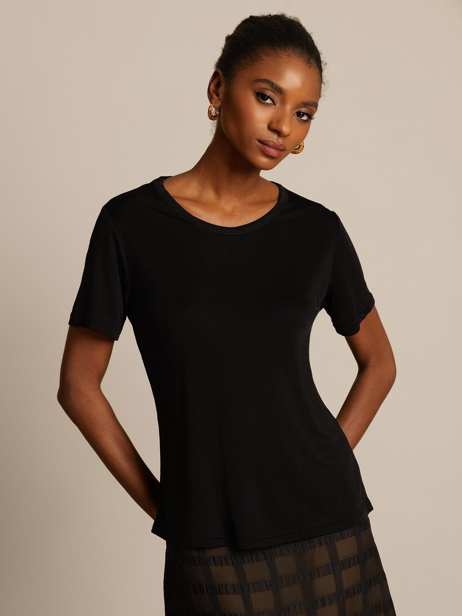 [Black] SilkSilky  Short Sleeve Round Neck Women's T-Shirt 001