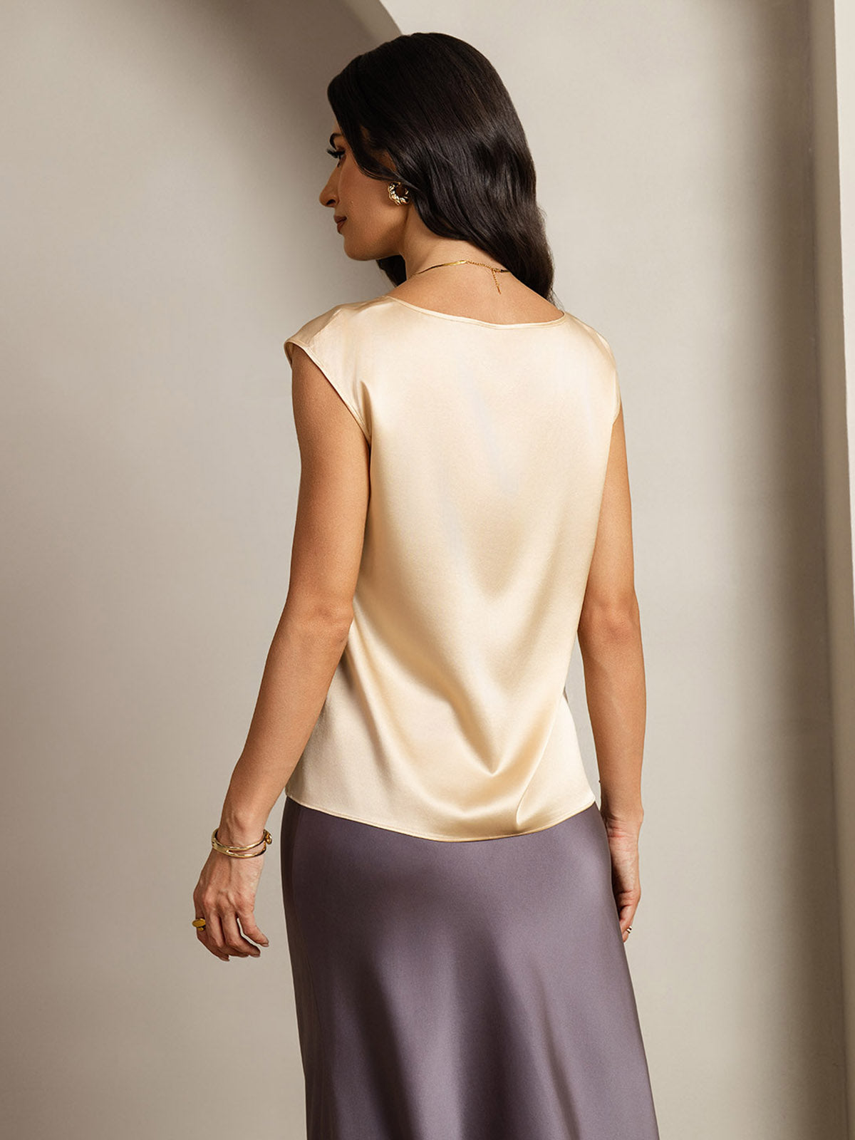 [Champagne] SilkSilky  19Momme Silk Round Neck Women's T-Shirt 002