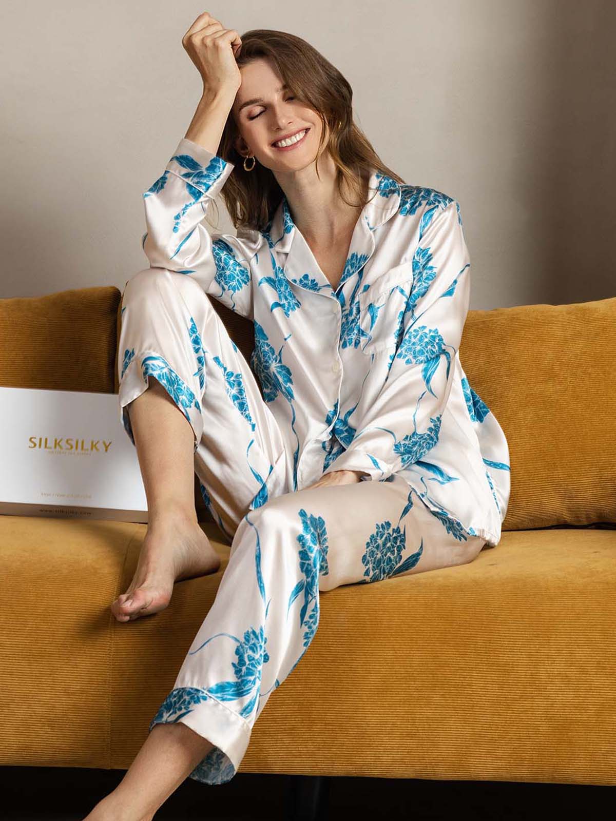 [Blue Floral] SilkSilky  Pure Silk Womens Pajamas 004