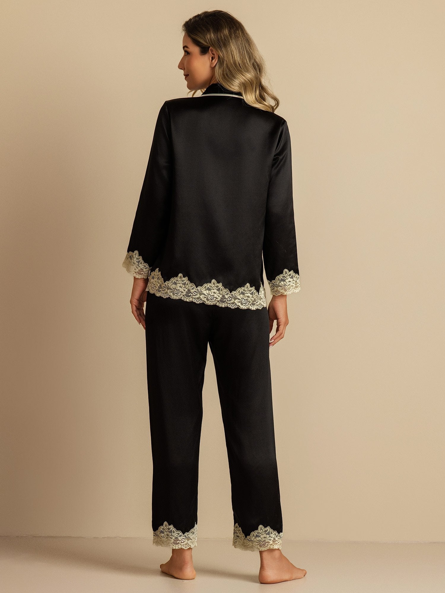 [Black] SilkSilky Pure Silk Womens Pajamas 002