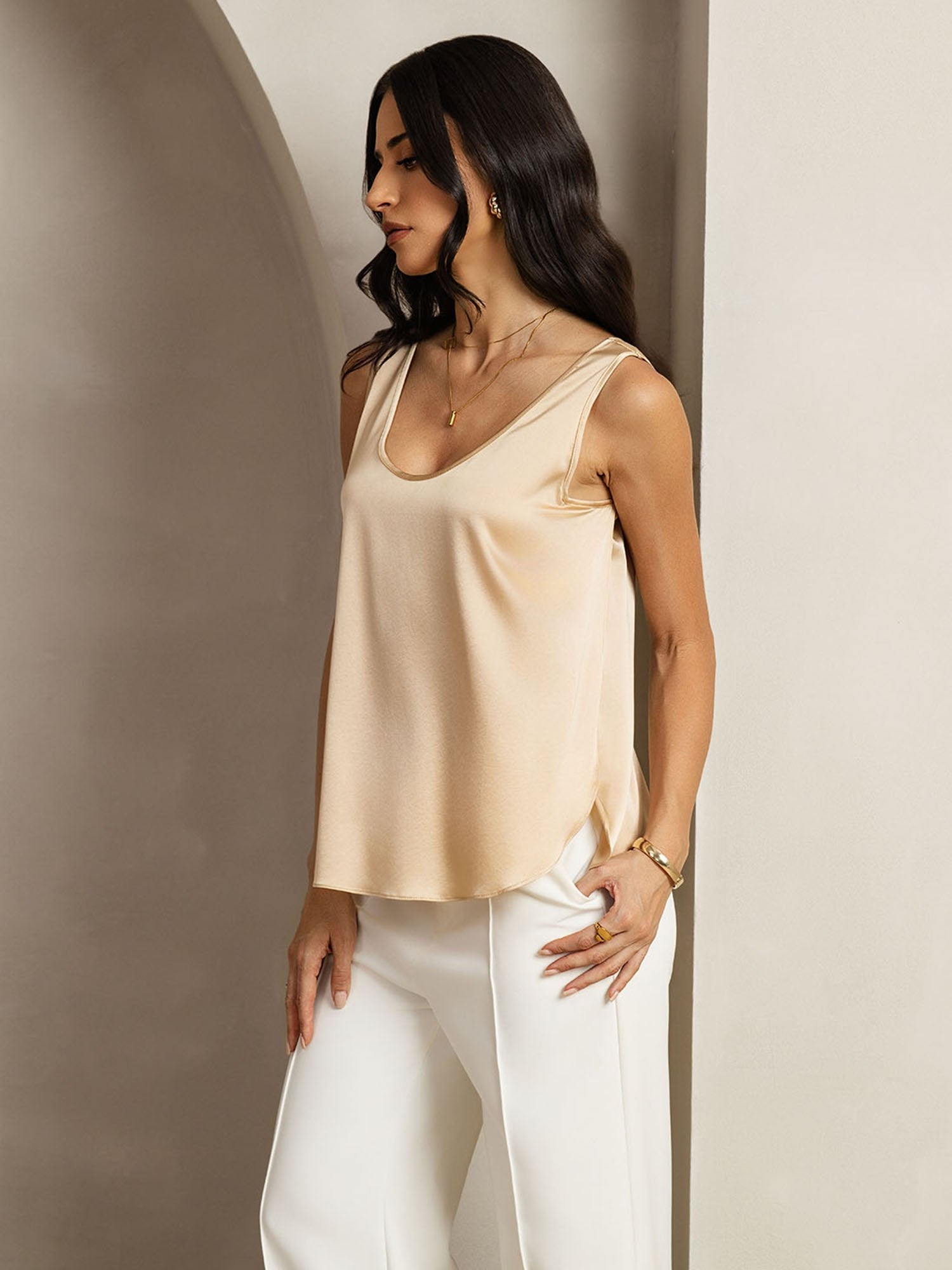 [Champagne] SilkSilky 19Momme Silk U Neck Women's T-Shirt 007