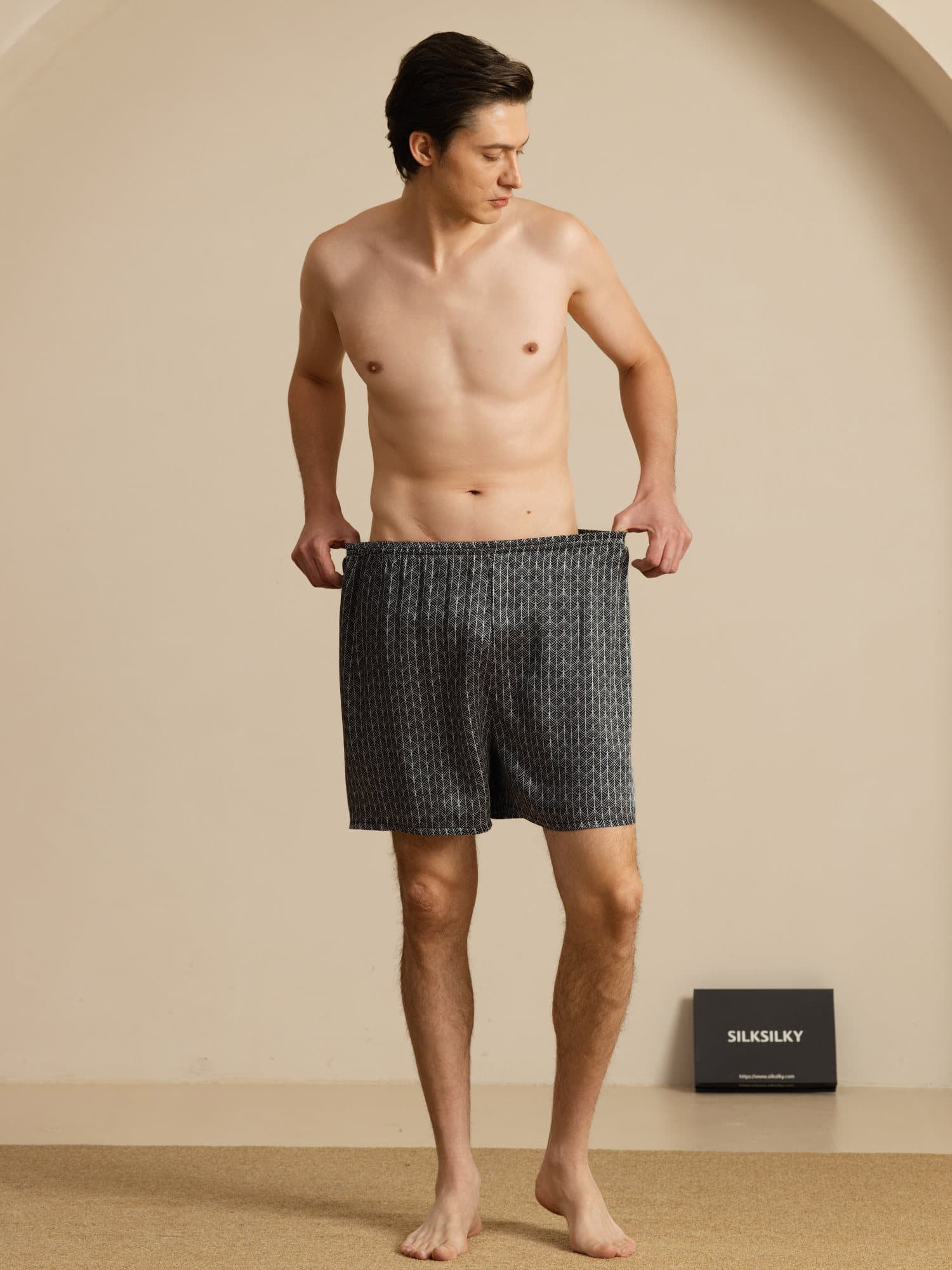 [Black Ginkgo] SilkSilky  Men's Sleep Shorts 007