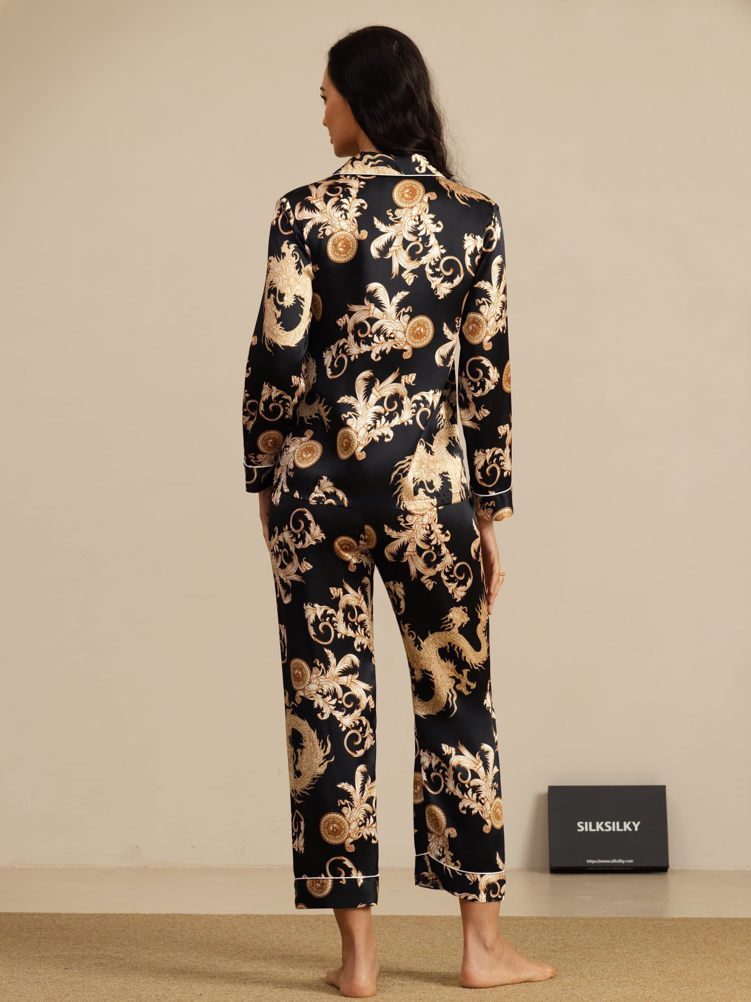 [Black Dragon] SilkSilky  Long Sleeve Notch Collar Women's Pajamas 002