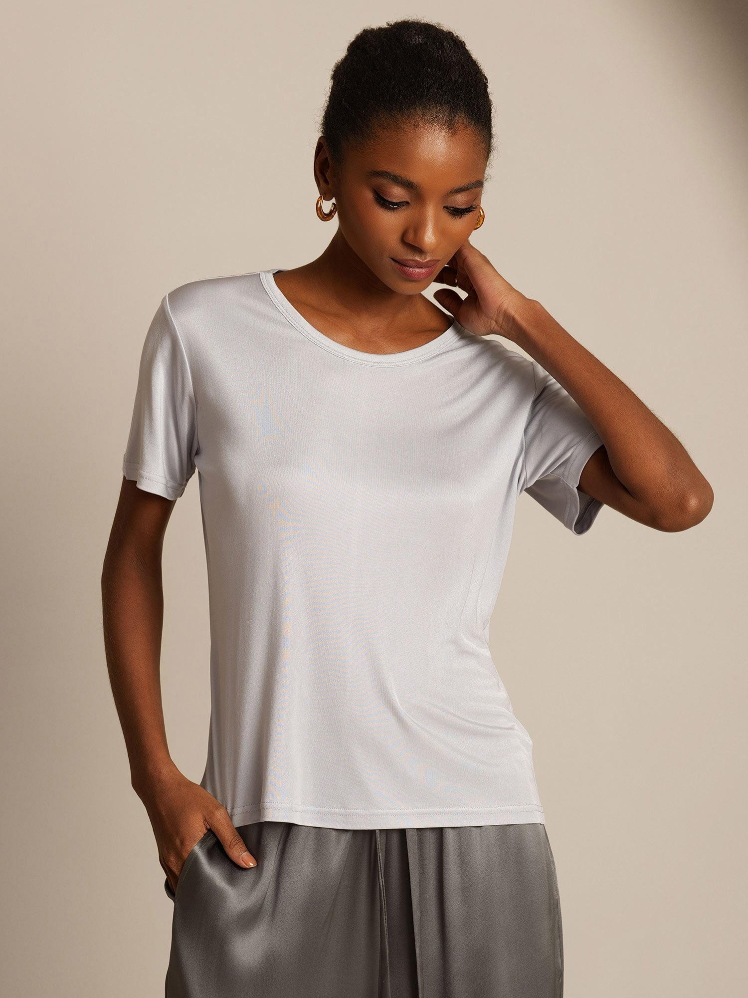 [Silver] SilkSilky  Silk Knitted Round Neck Women's T-Shirt 007,
