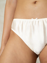 [White] SilkSilky  Panty 009