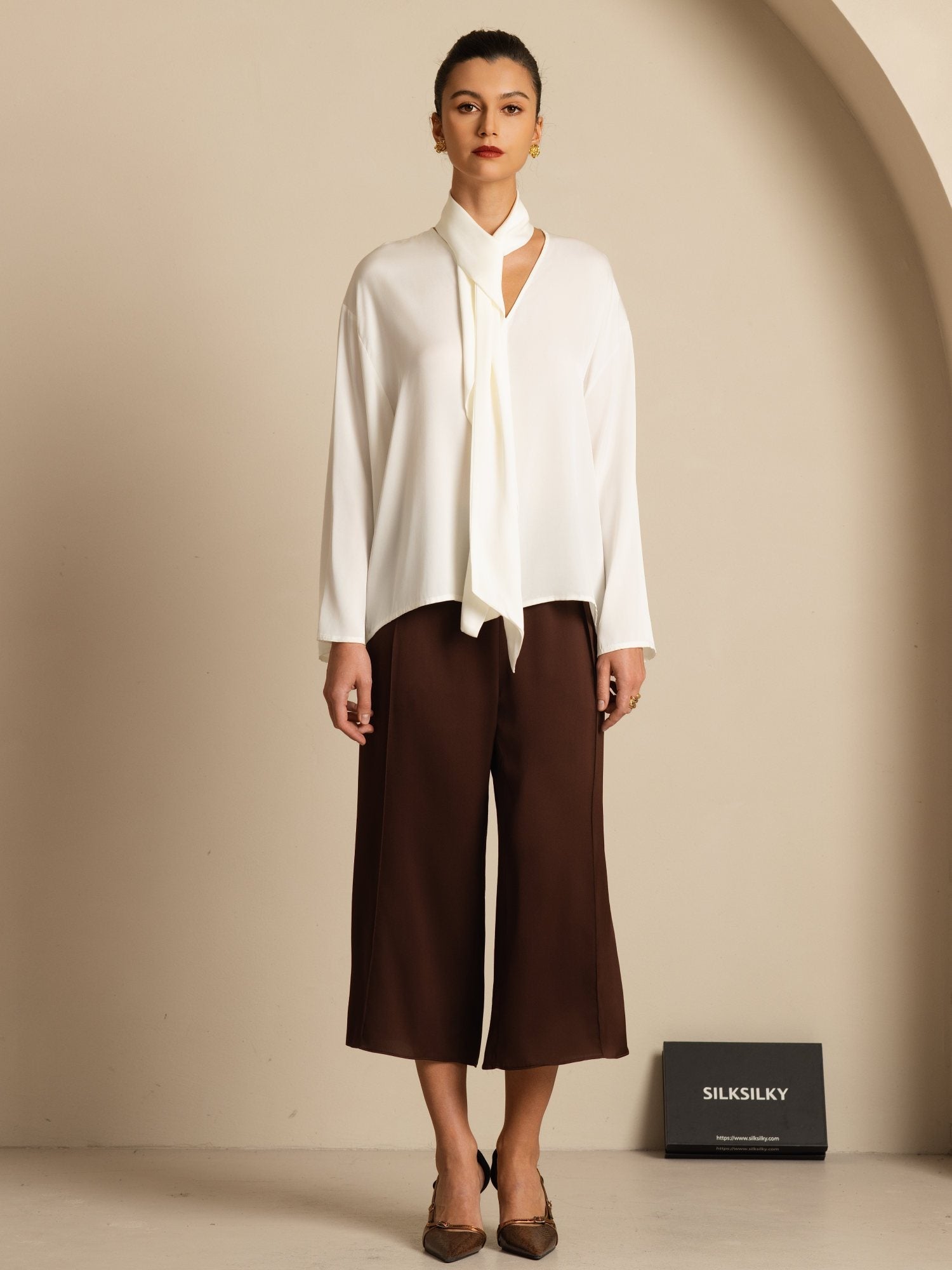 [White] SilkSilky 19Momme Silk Long Sleeve V Neck Blouse 008