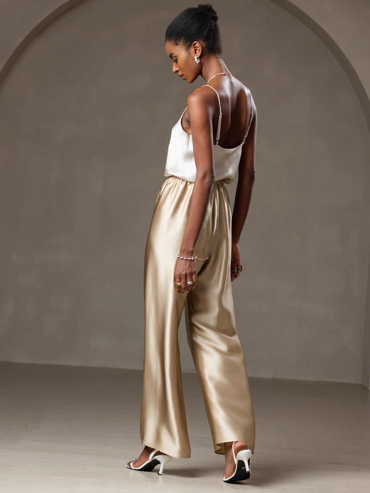 [Beige] SilkSilky  Pure Silk V Neck Camisole Top 004