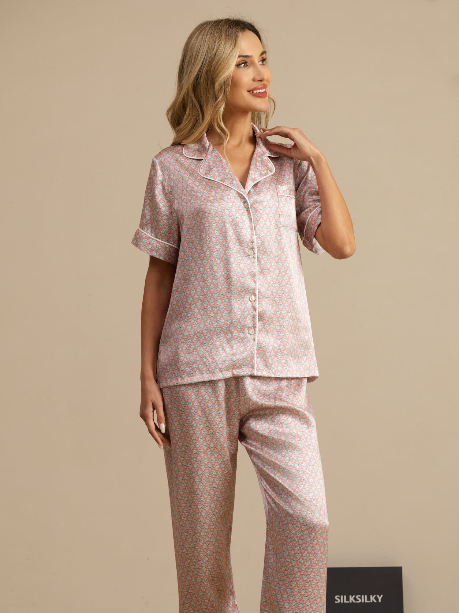 [Pink Heart Geo] SilkSilky  Short Sleeve Notch Collar Women's Pajamas 003