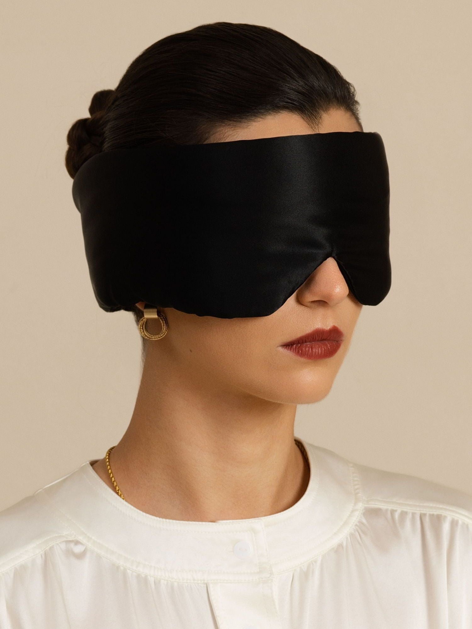 [Black] SilkSilky  Eye Mask 001