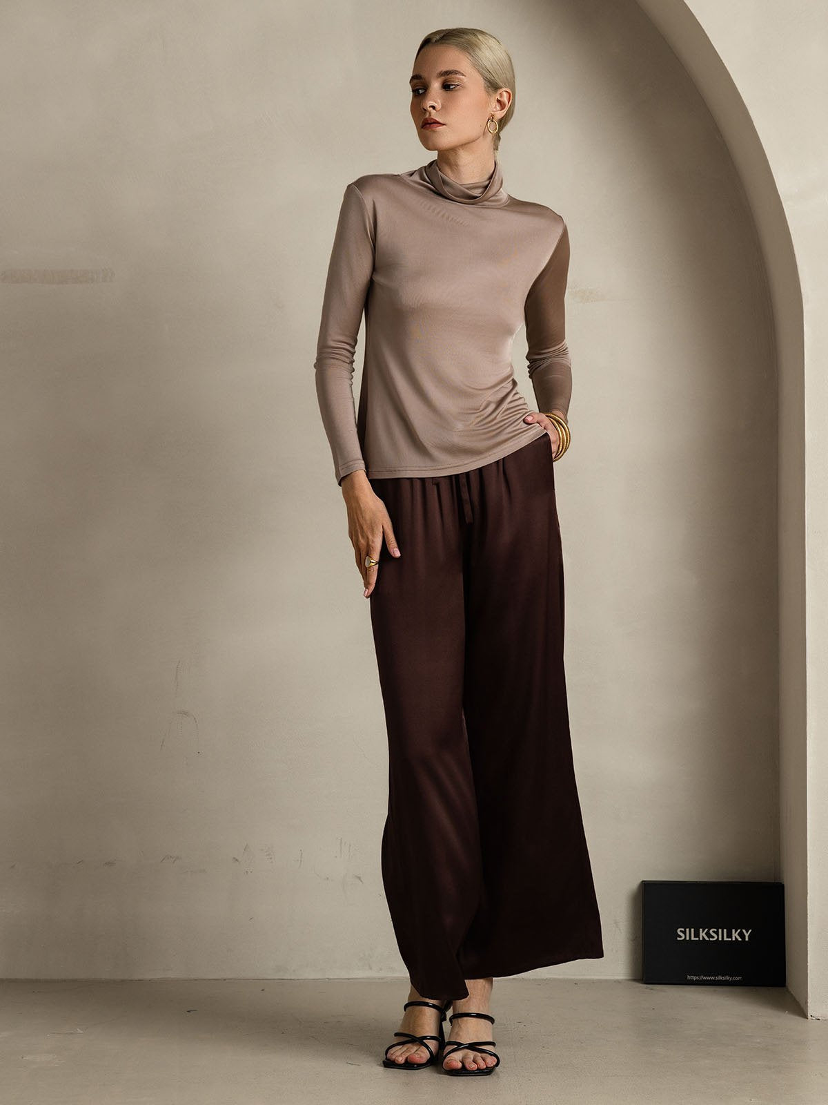 [Khaki] SilkSilky  Silk Long Sleeve High Neck Women's T-Shirt 006