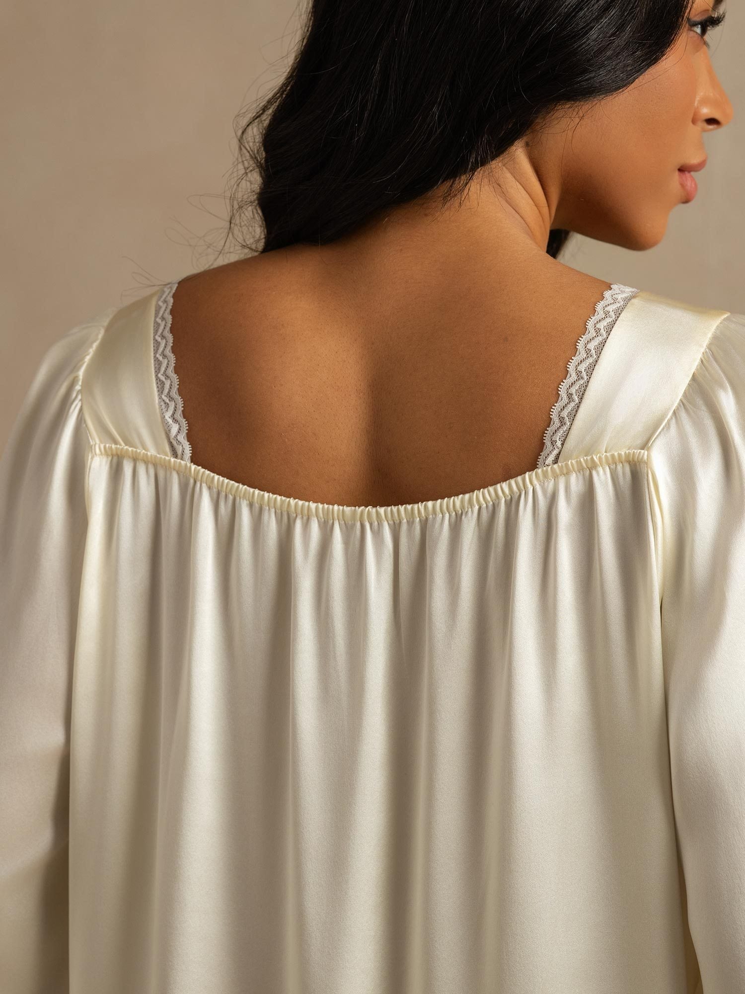 [White] SilkSilky Pure Silk Square Neck Nightgown 005