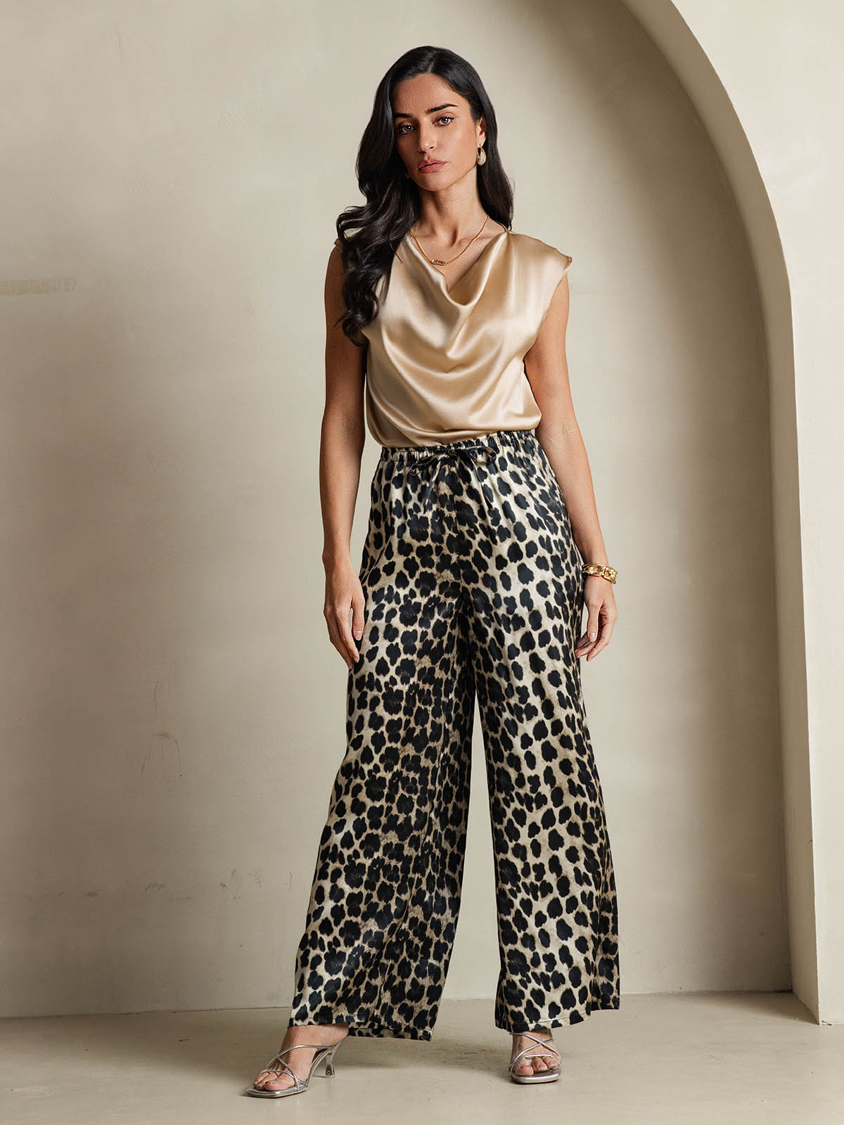 [Champagne] SilkSilky  19Momme Silk Cowl Neck Women's T-Shirt 008