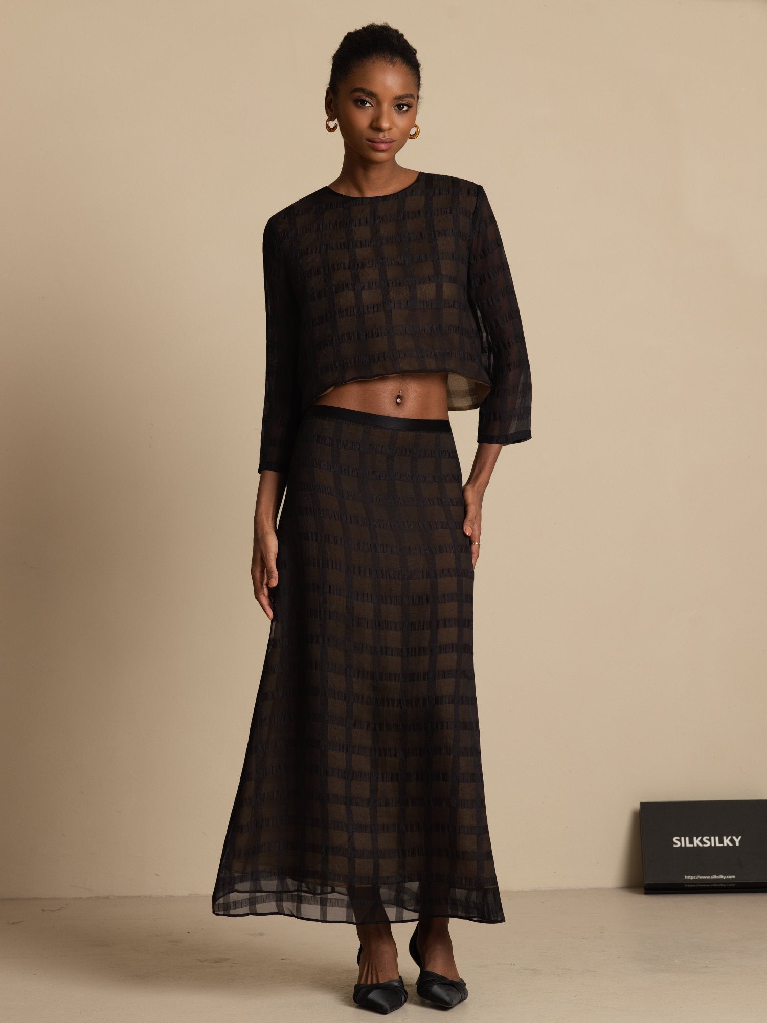 [Black] SilkSilky Pure Silk Long Sleeve Round Neck Women''s Outfit Sets 001