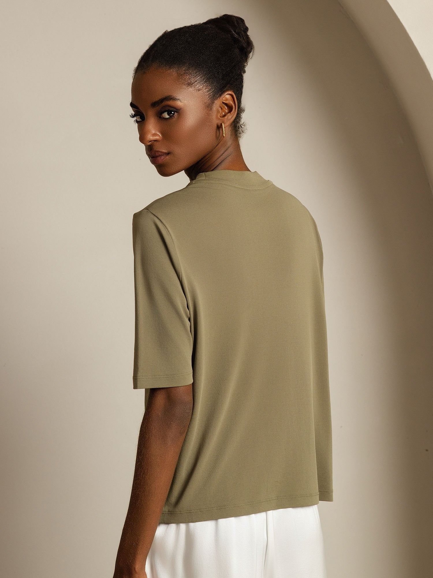 [Burnt Olive] SilkSilky  Pure Silk Round Neck Women's T-Shirt 002