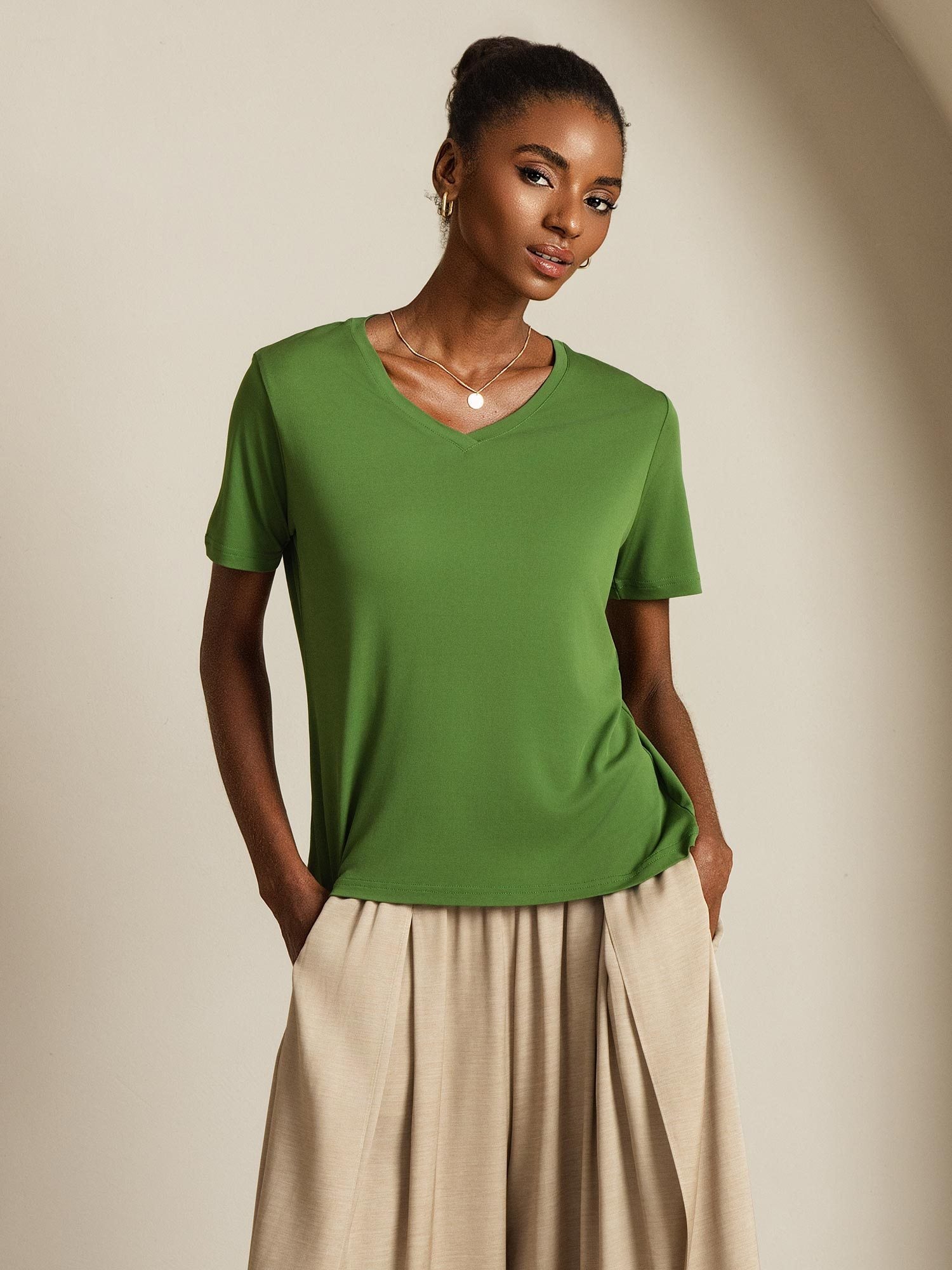 [Green] SilkSilky Pure Silk V Neck Women's T-Shirt 001