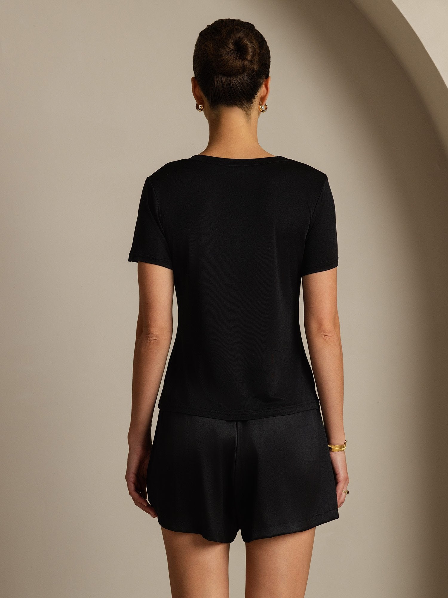[Black] SilkSilky Pure Silk V Neck Women's T-Shirt 002