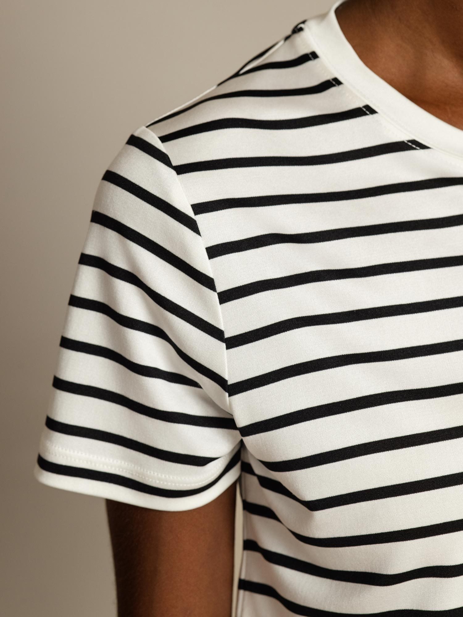 [WhiteStripe] SilkSilky Pure Silk Crew Women's T-Shirt 004